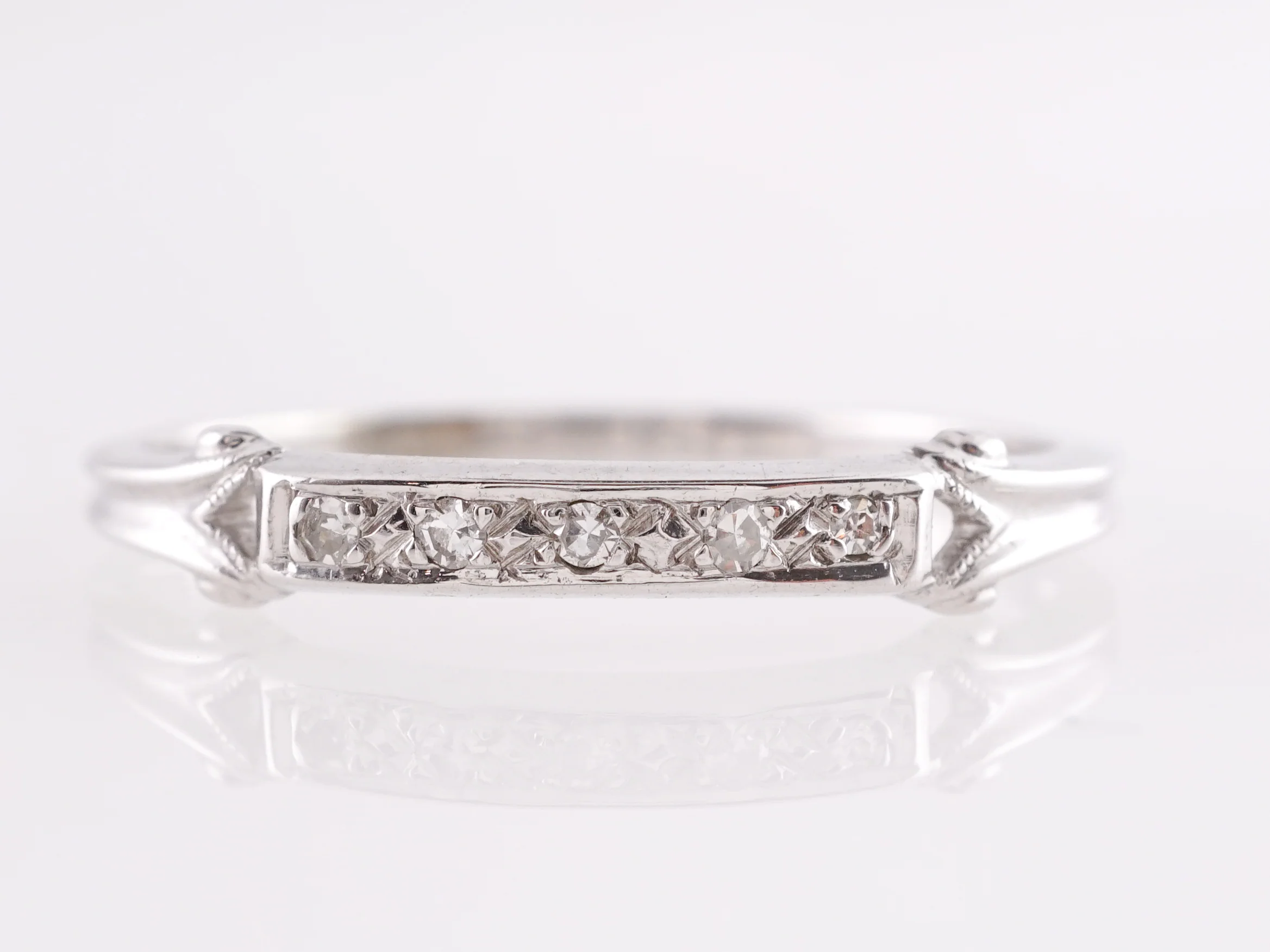 .05 Vintage Deco Diamond Wedding Band in 10k White Gold