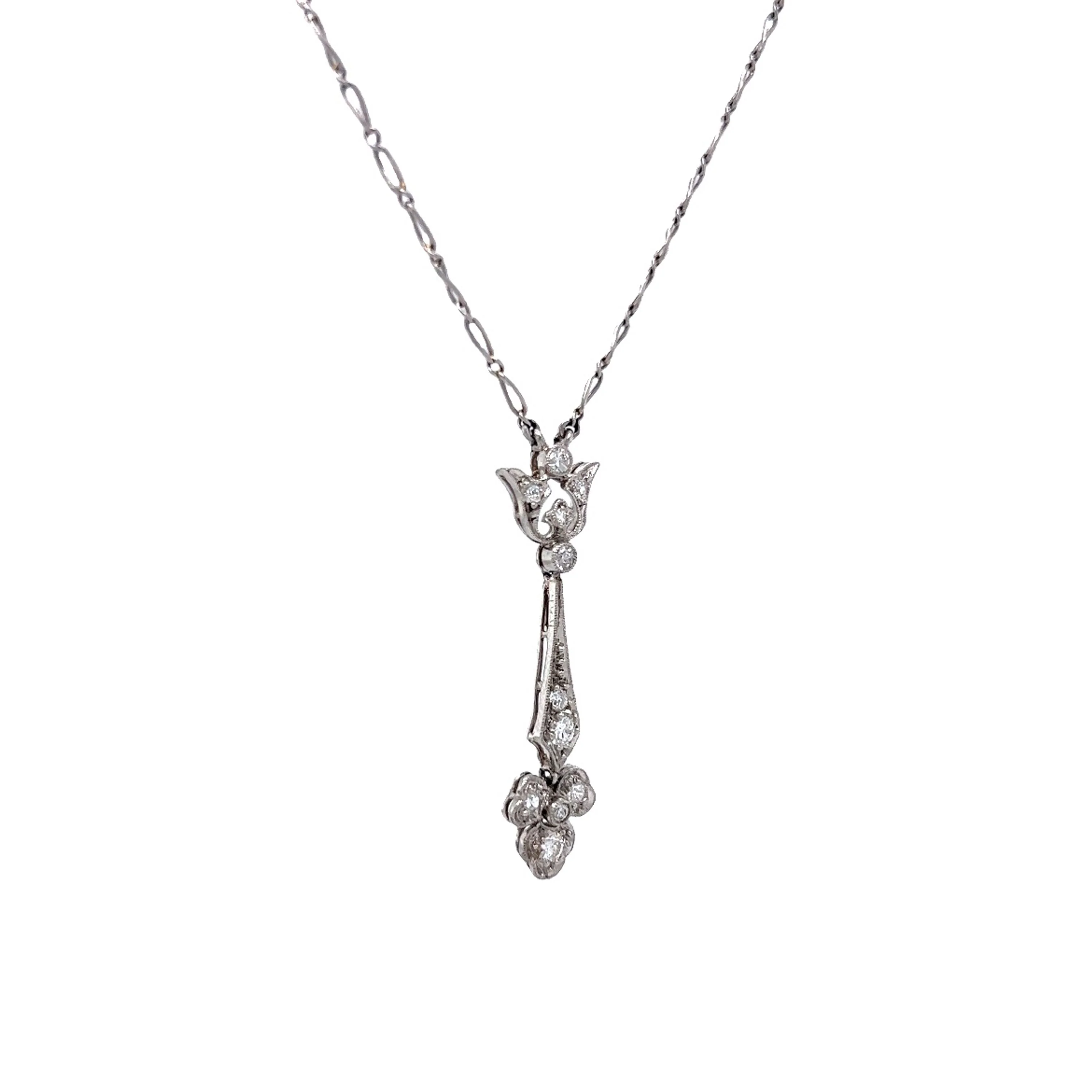 Vintage Art Deco Diamond Pendant in Platinum - Image 3