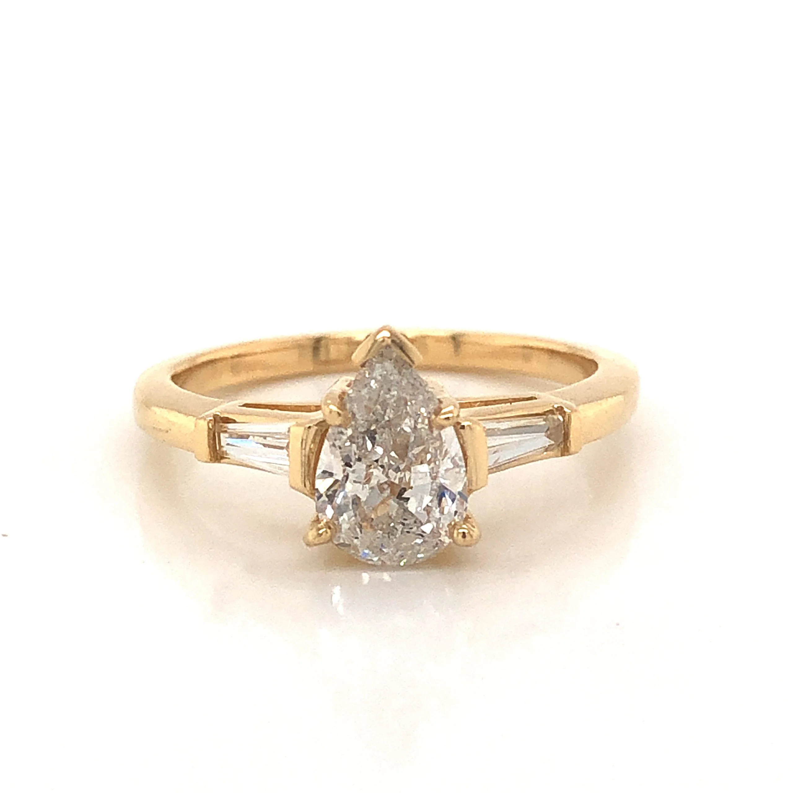 1.01 Pear Cut Diamond Engagement Ring in 14k Yellow Gold