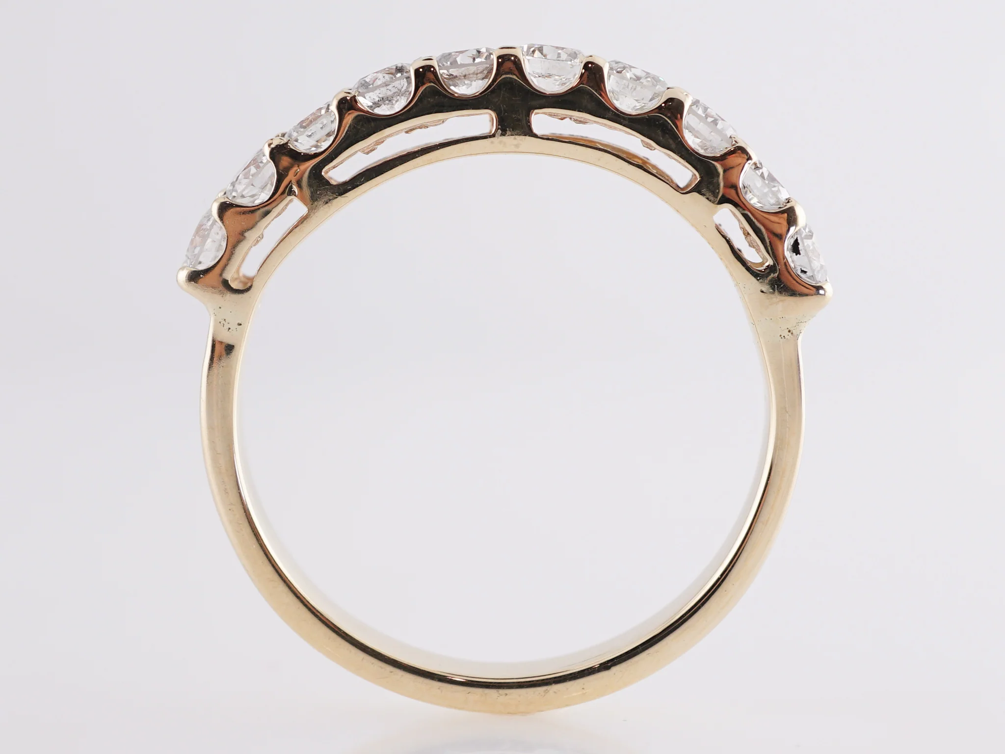1.10 Diamond Wedding Band in 14k Yellow Gold - Image 4