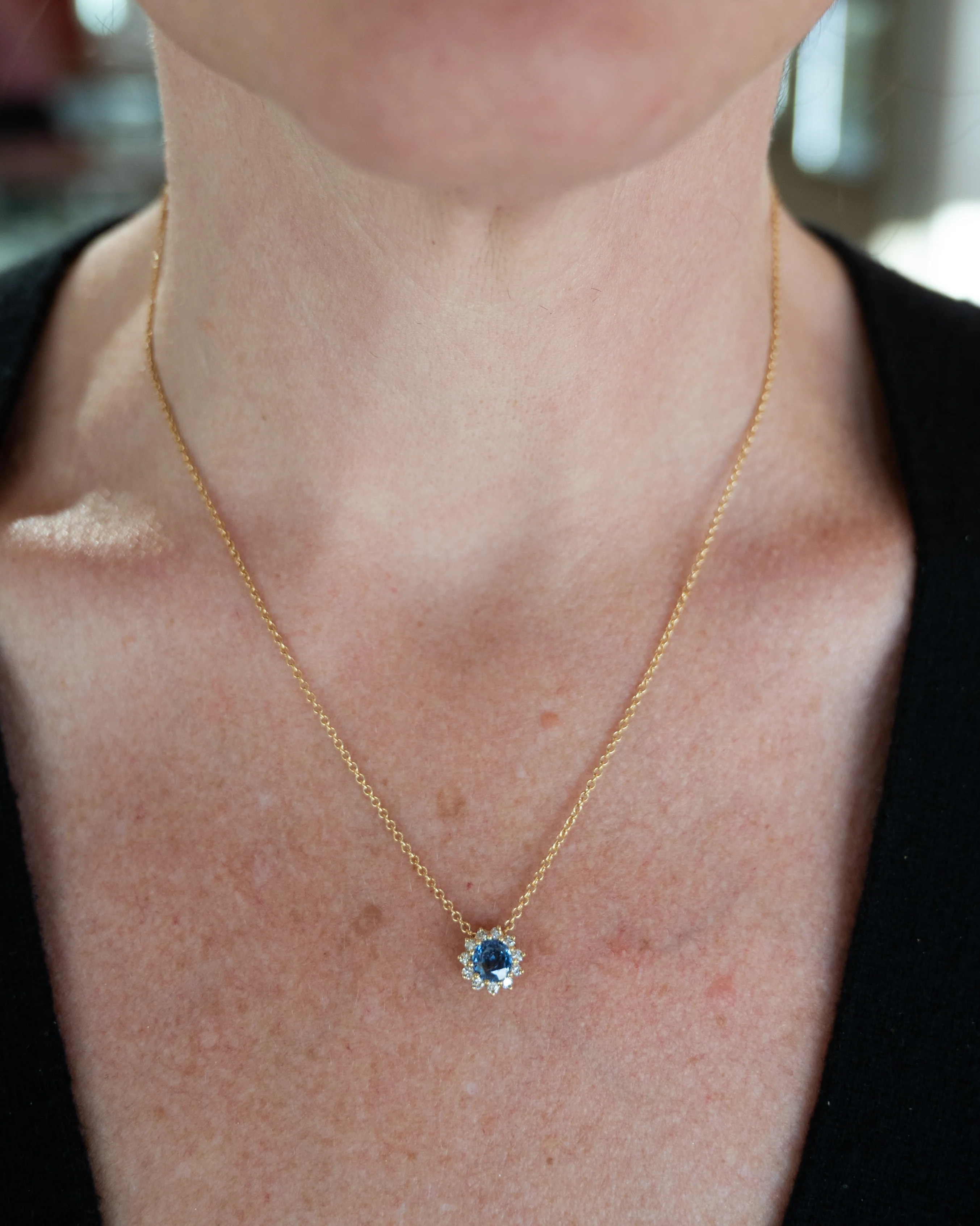 1.10 Sapphire & Diamond Halo Pendant Necklace 18k - Image 6