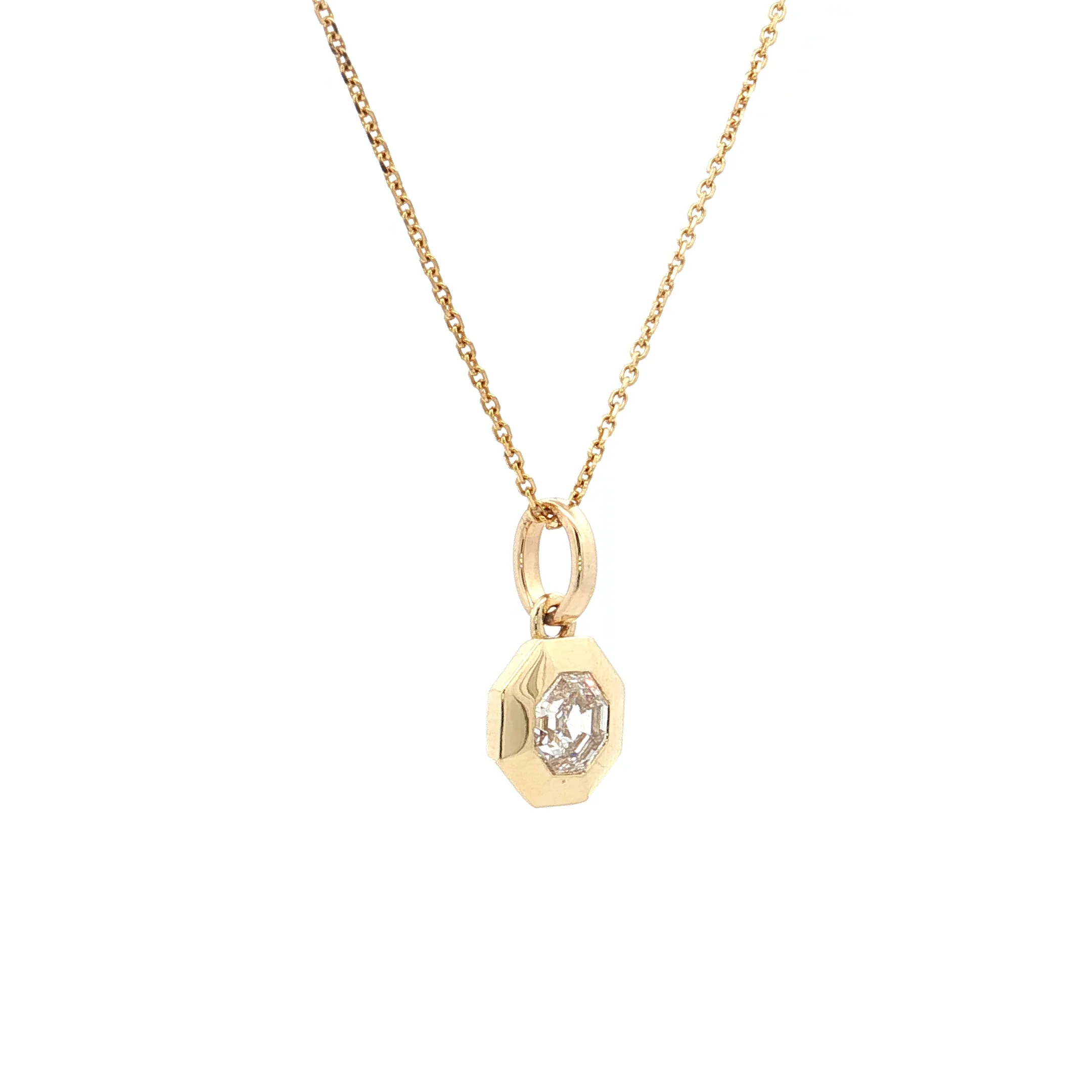 1.12 Hexagon Cut Diamond Pendant in 18k Yellow Gold - Image 3
