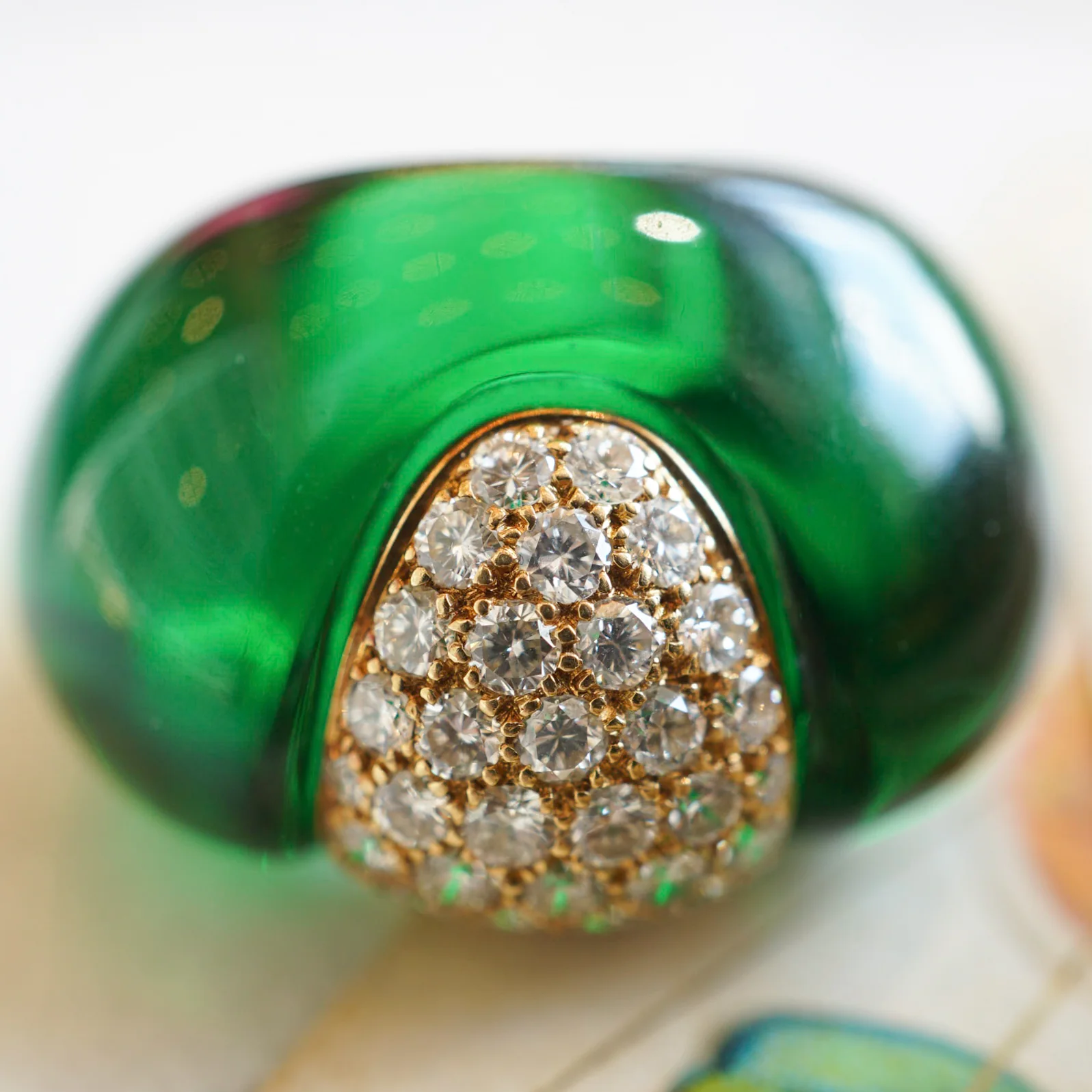 1.18 Diamond Cocktail Ring in 18K Yellow Gold & Lucite - Image 4