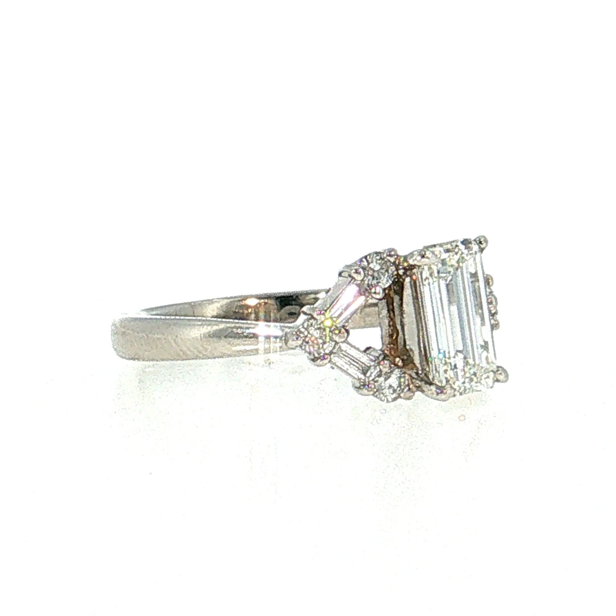 1.26 Emerald Cut Diamond Engagement Ring Platinum - Image 3