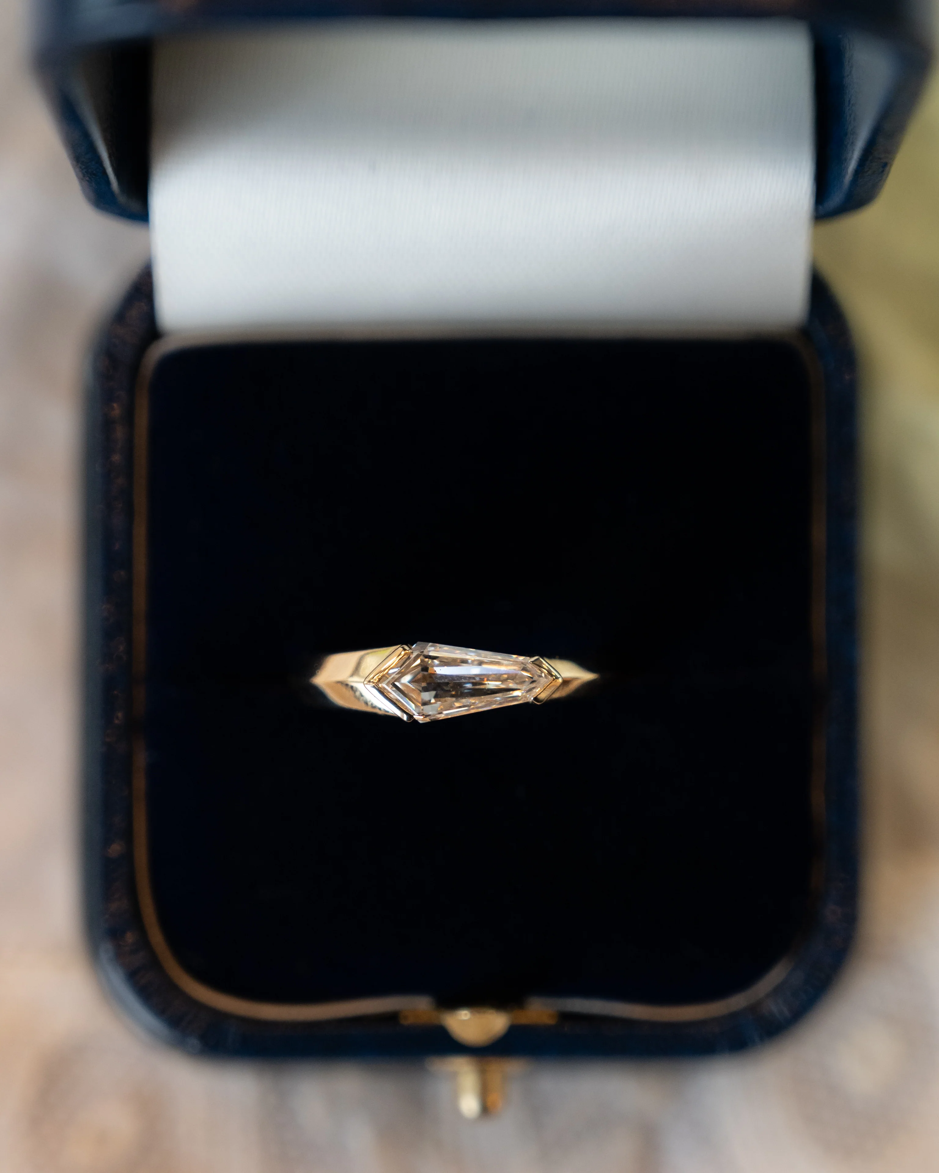 1.28 Kite Cut Diamond Engagement Ring in 14k Yellow Gold - Image 6