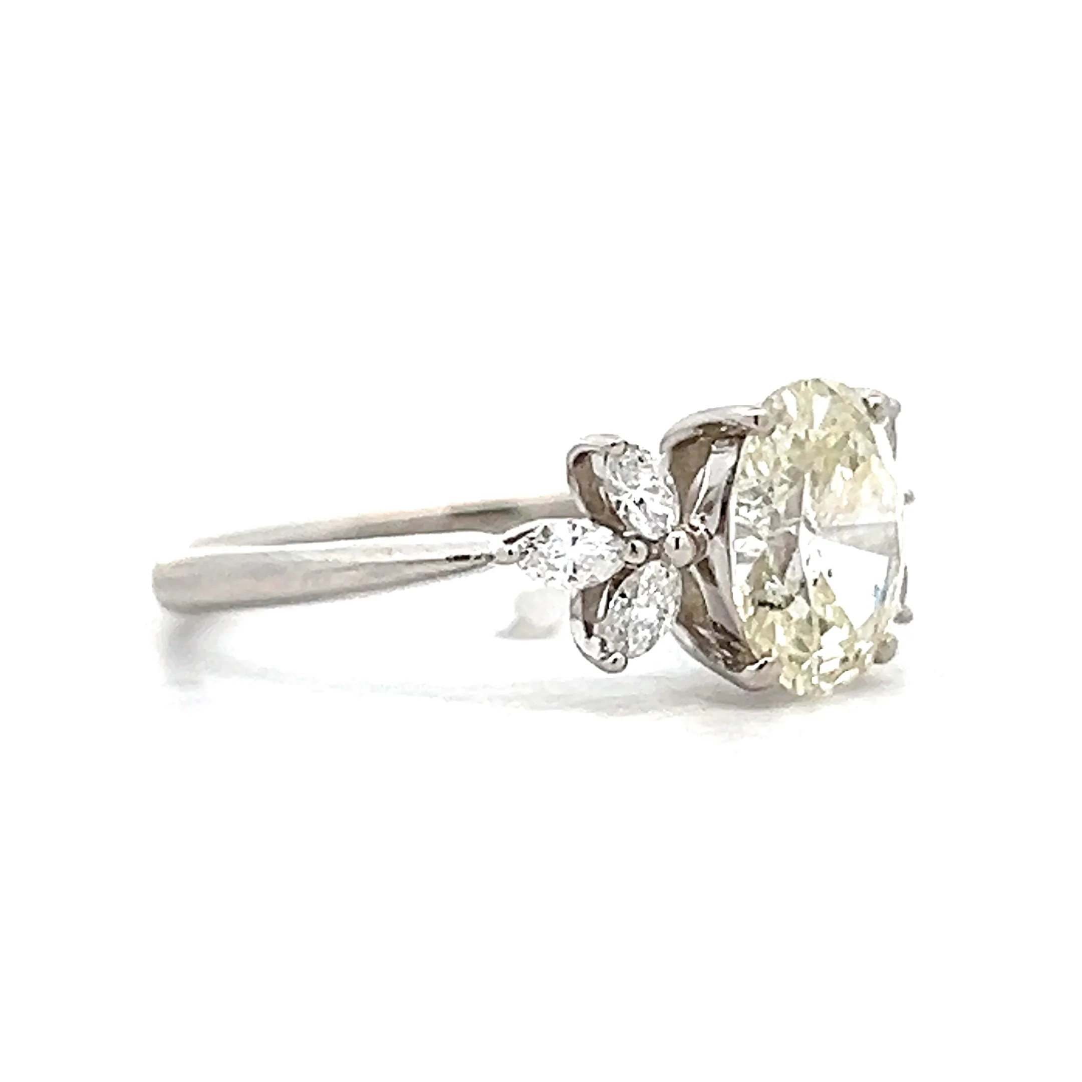 1.31 Oval Diamond Engagement Ring in Platinum - Image 3