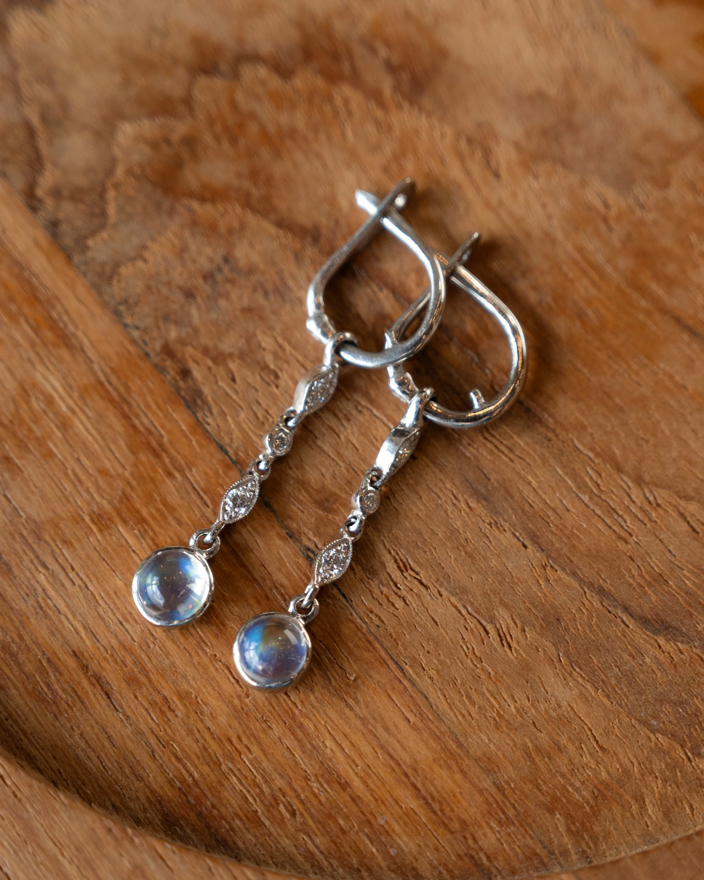 1.37 Wendy Walker Moonstone Drop Earrings in Platinum - Image 4