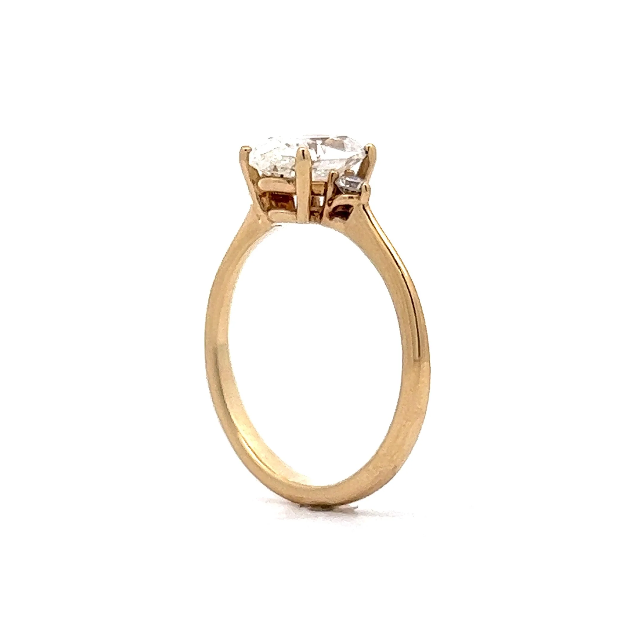1.50 GIA Oval Cut Diamond Engagement Ring in 14k Yellow Gold - Image 5