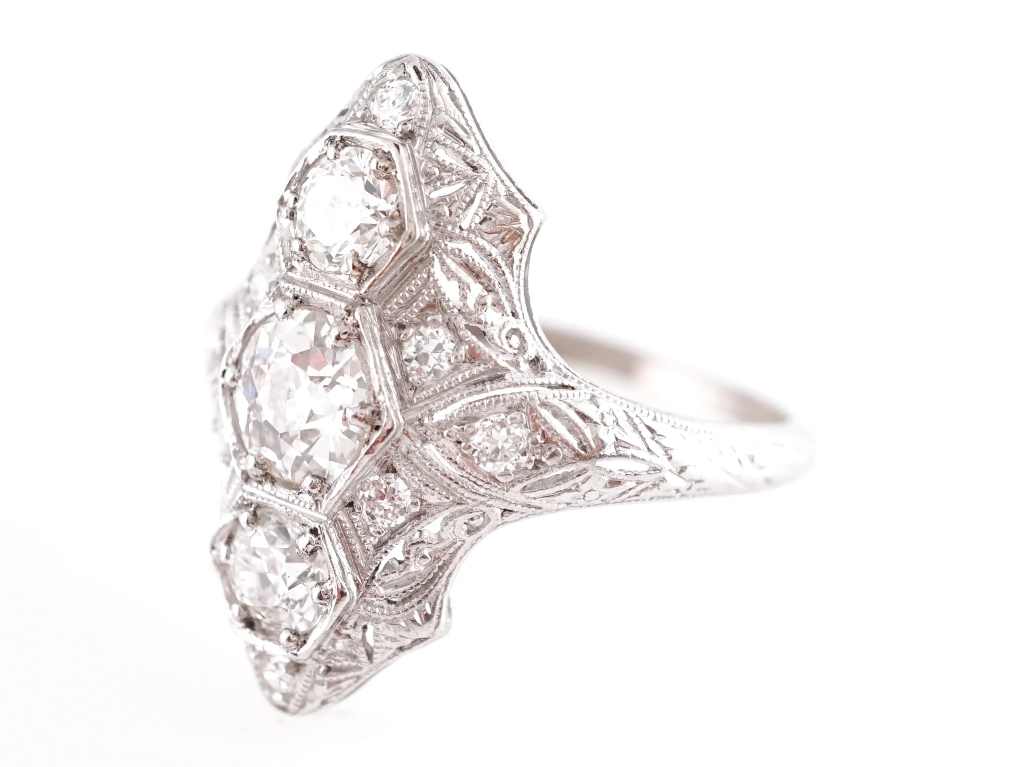 1.62 Vintage Three Stone Ring in Platinum - Image 4