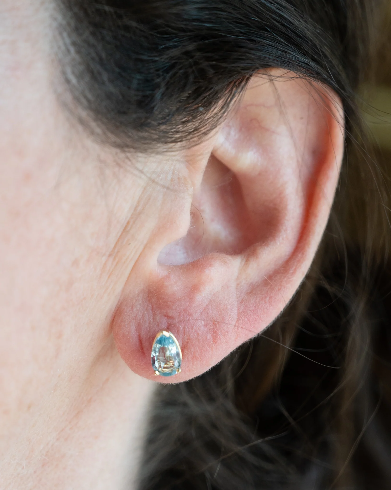 1.86 Pear Aquamarine Stud Earrings in 14k Yellow Gold - Image 5