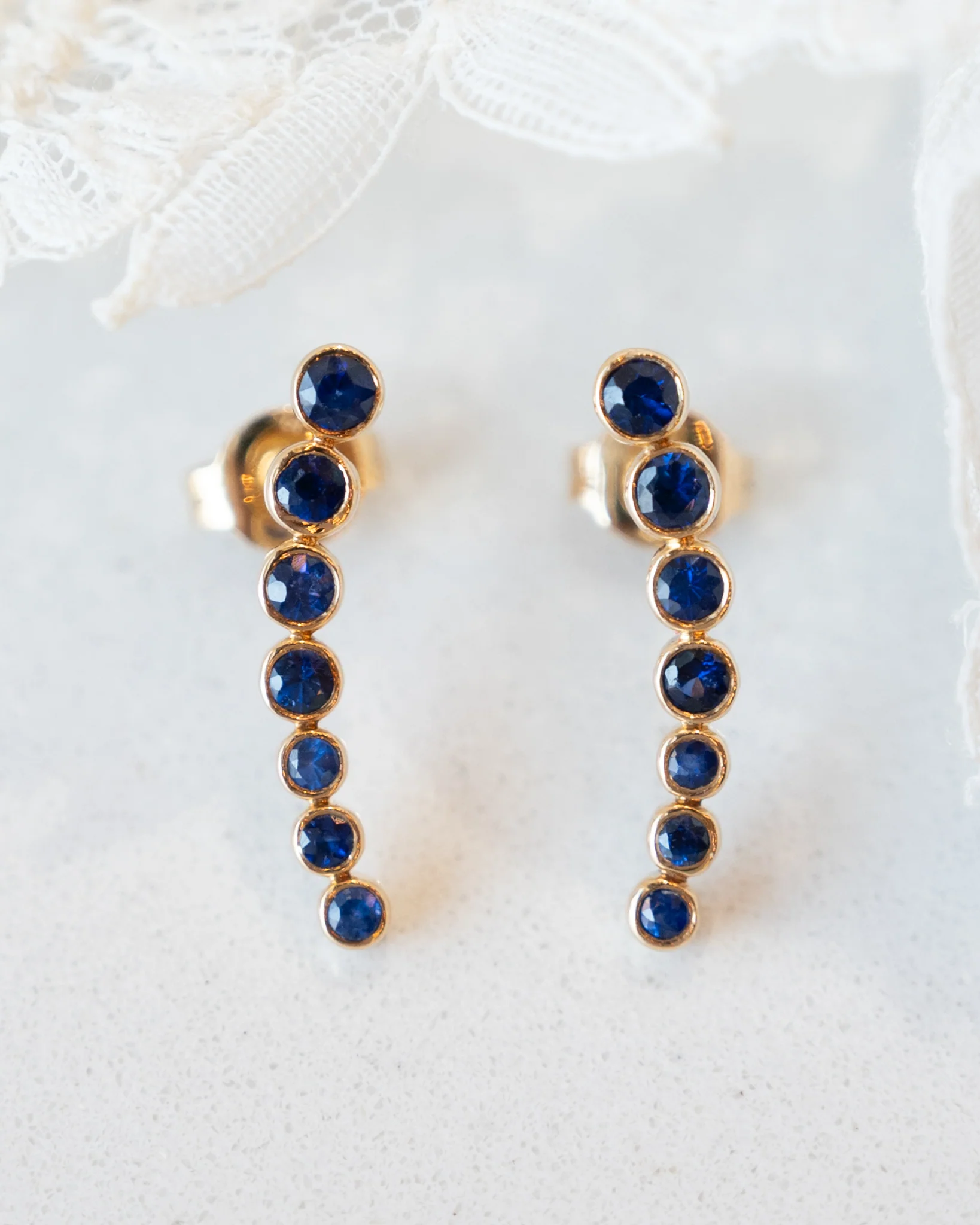 1 Carat Blue Sapphire Stud Earrings in 14k Yellow Gold - Image 4