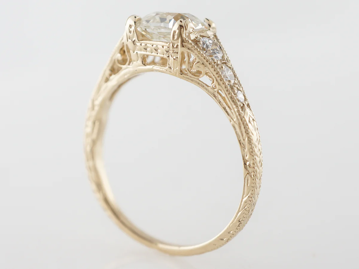 1 Carat Cushion Cut Engagement Ring in Yellow Gold - Image 5