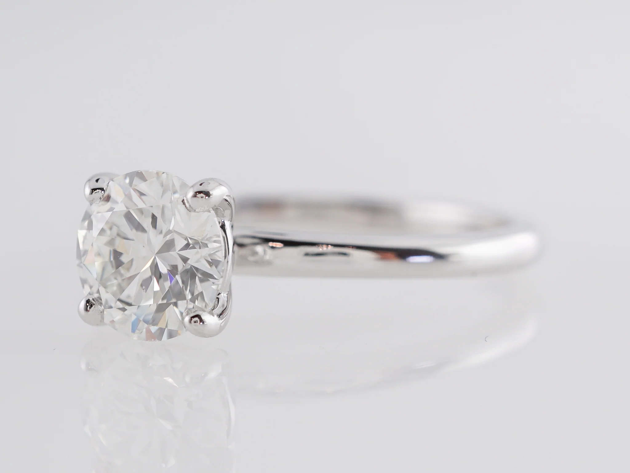 1 Carat GIA Diamond Engagement Ring in White Gold - Image 2