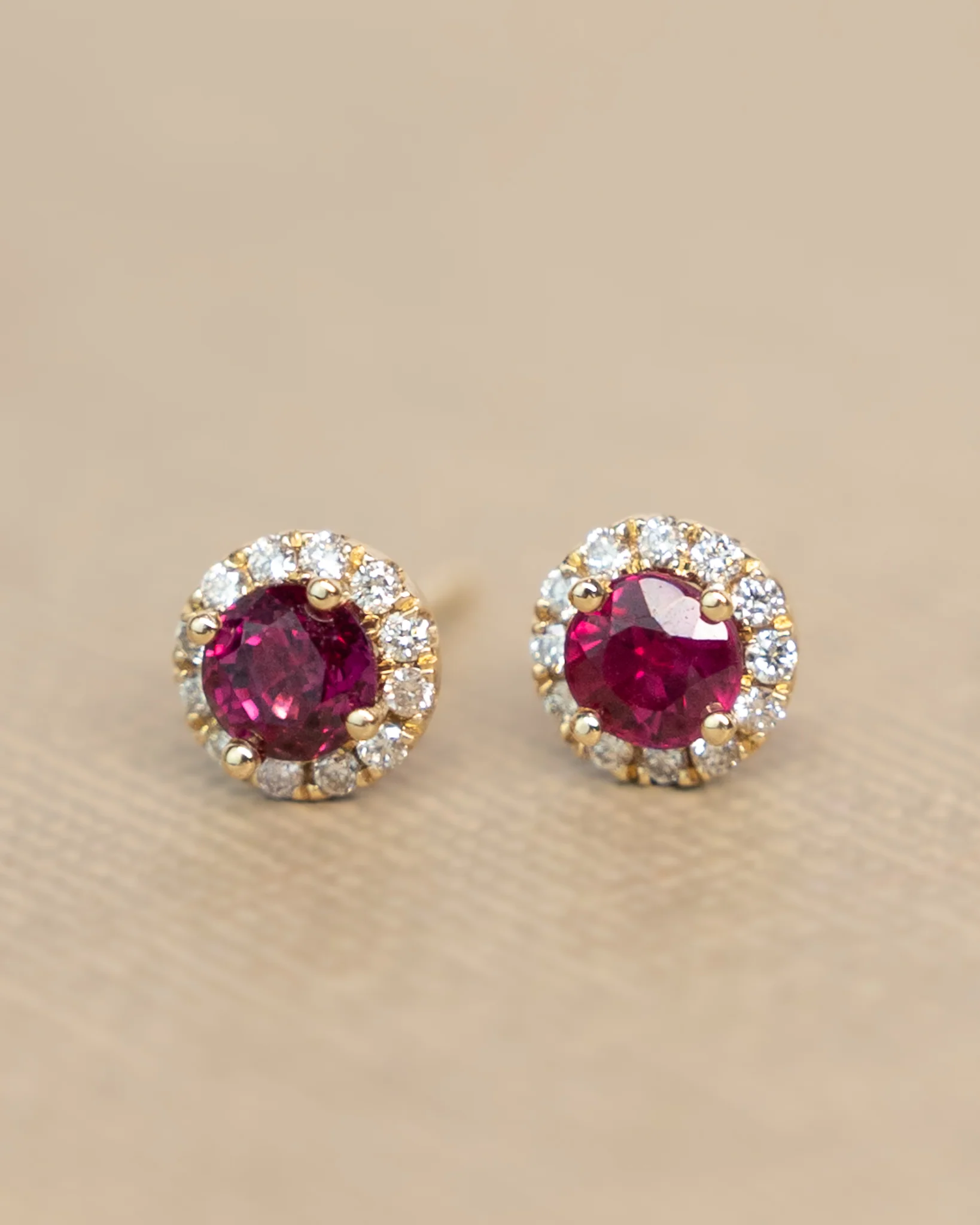 1 Carat Ruby & Diamond Earring Studs in 14k - Image 4