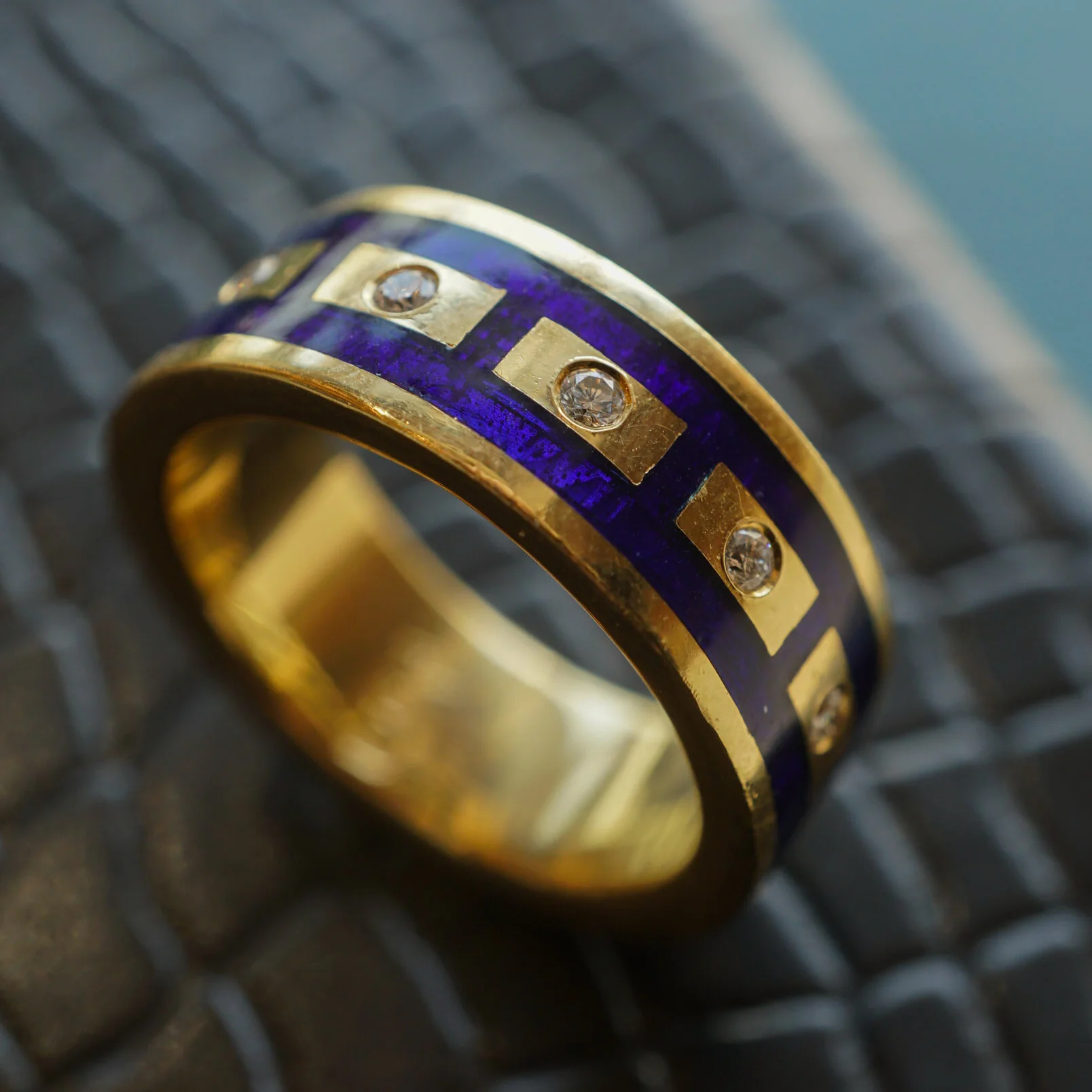 .10 Diamond Right Hand Ring in 18K Yellow Gold w/ Blue Enamel - Image 5