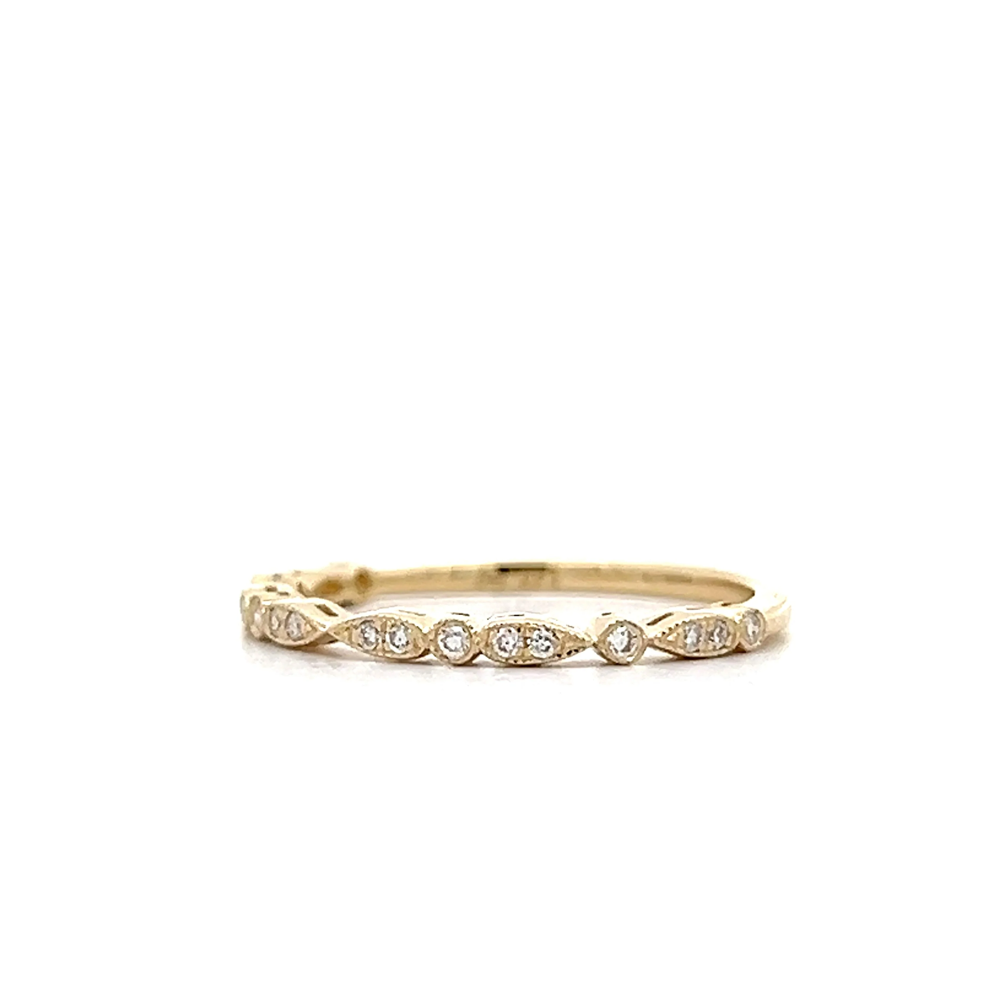 .10 Diamond Wedding Band in 14k Yellow Gold - Image 2