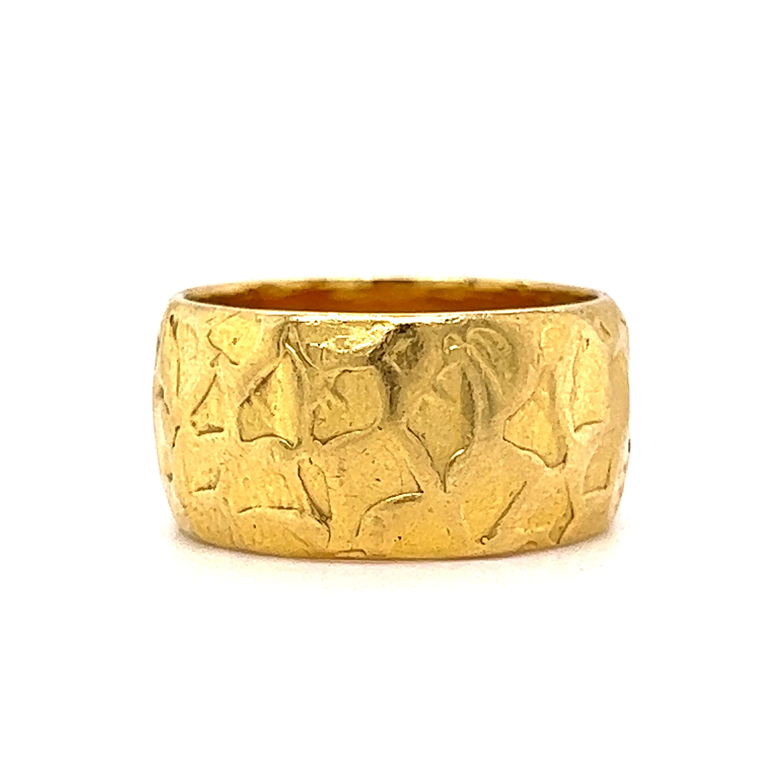 10mm Textured Band in 18k Yellow Gold - Image 3