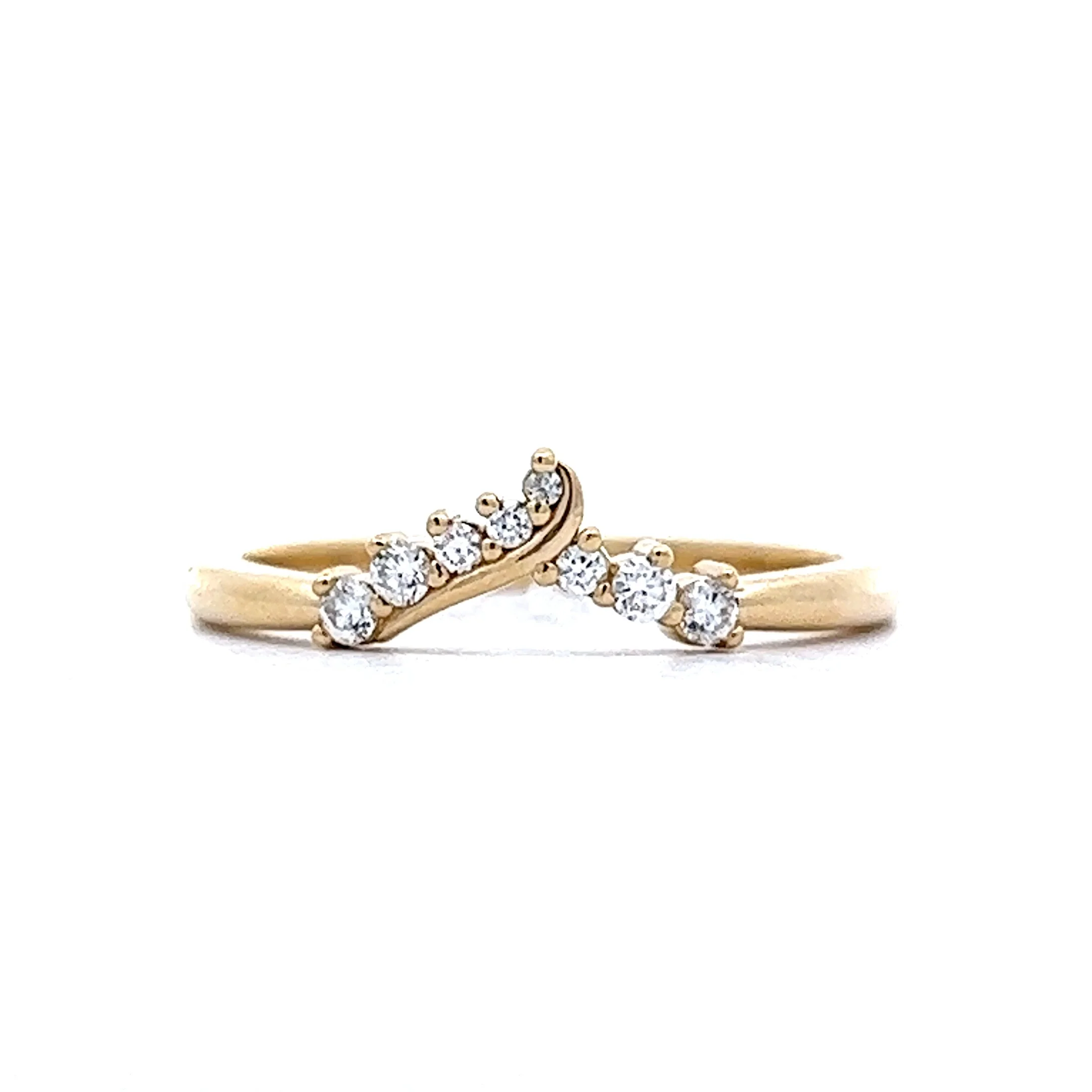 Unique Contour Diamond Wedding Band in 14k Yellow Gold