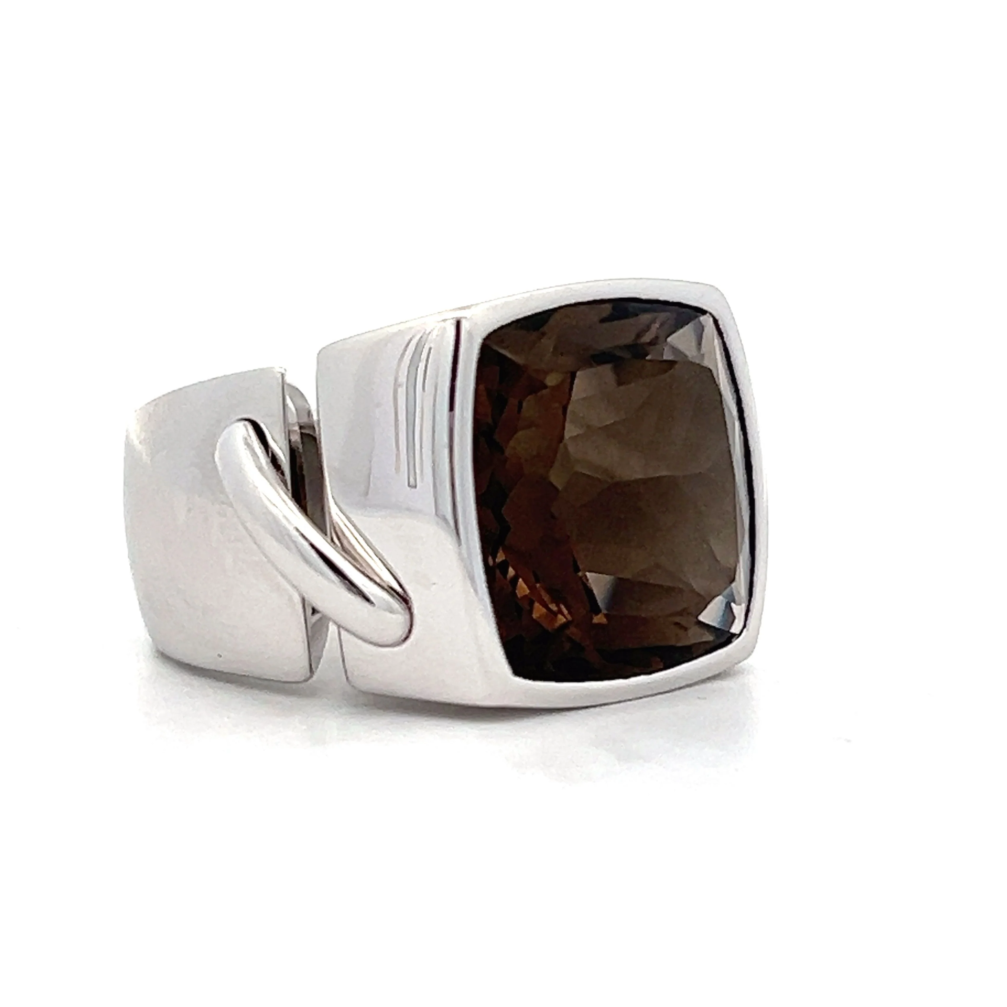 14.50 Chaumet Smoky Quartz Cocktail Ring in 18k - Image 3