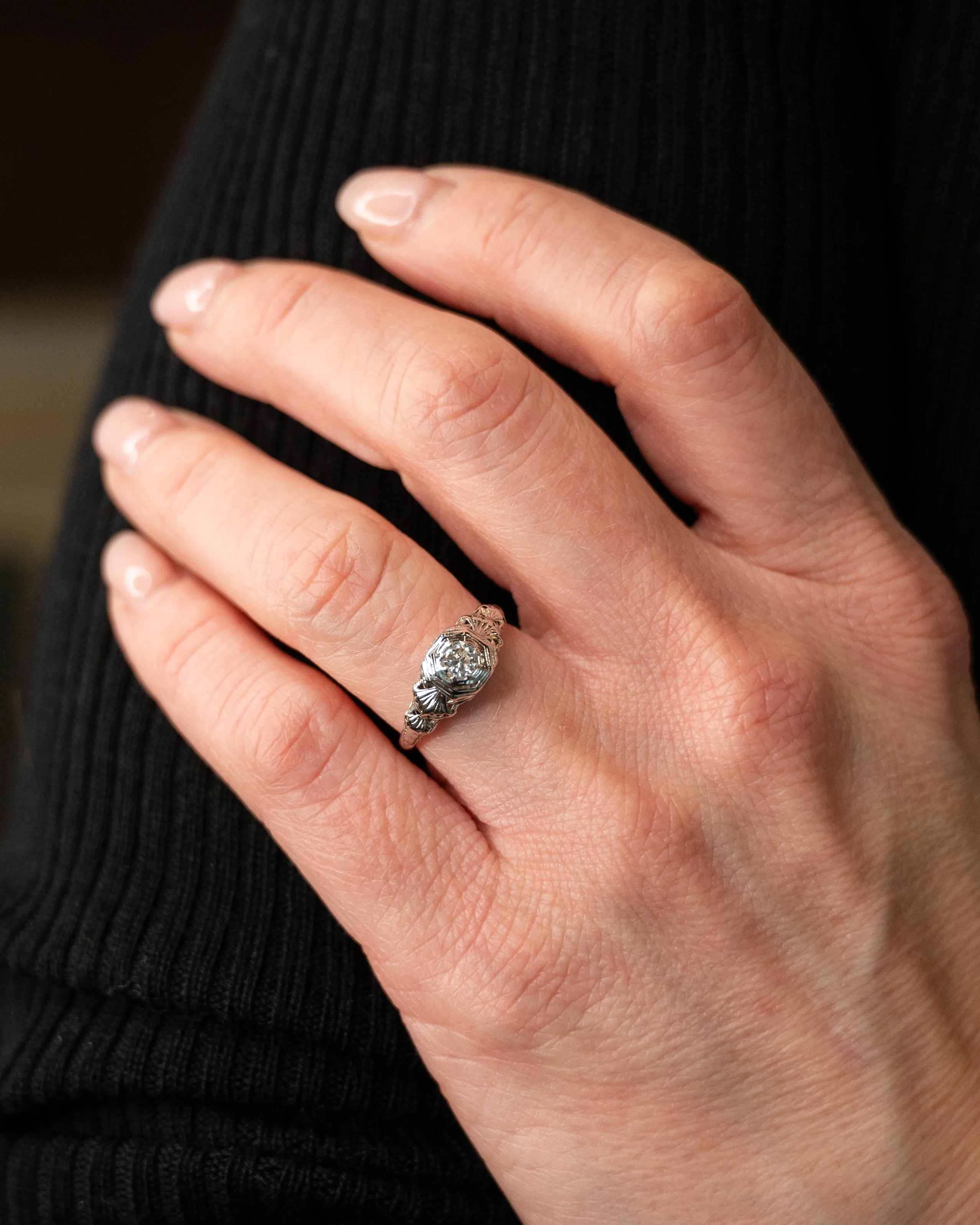 .17 Vintage European Diamond Engagement Ring 18k - Image 7
