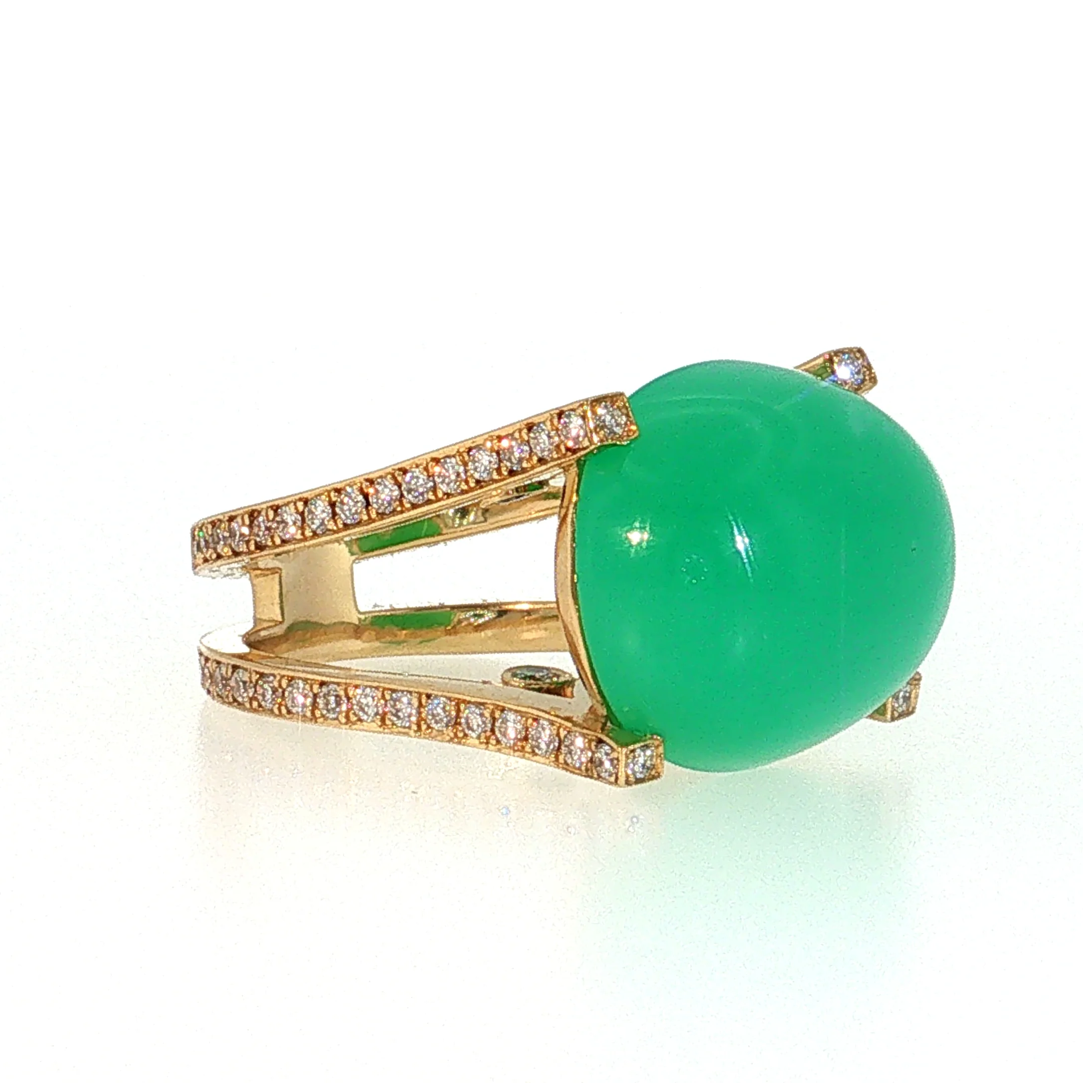 18.48 Chrysoprase Cocktail Ring 18k Yellow Gold - Image 3