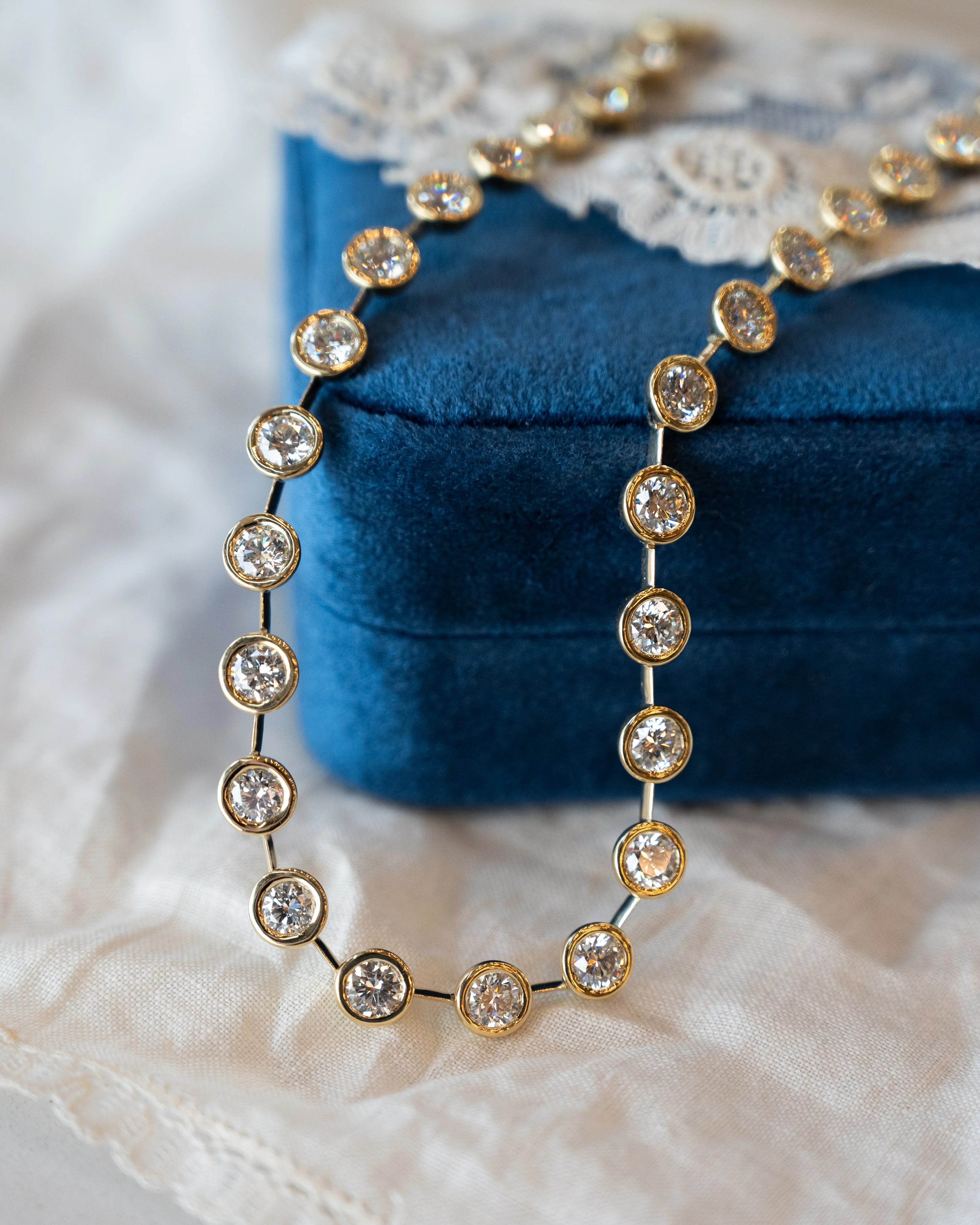 18.89 Round Brilliant Diamond Bezel Necklace 18k - Image 5