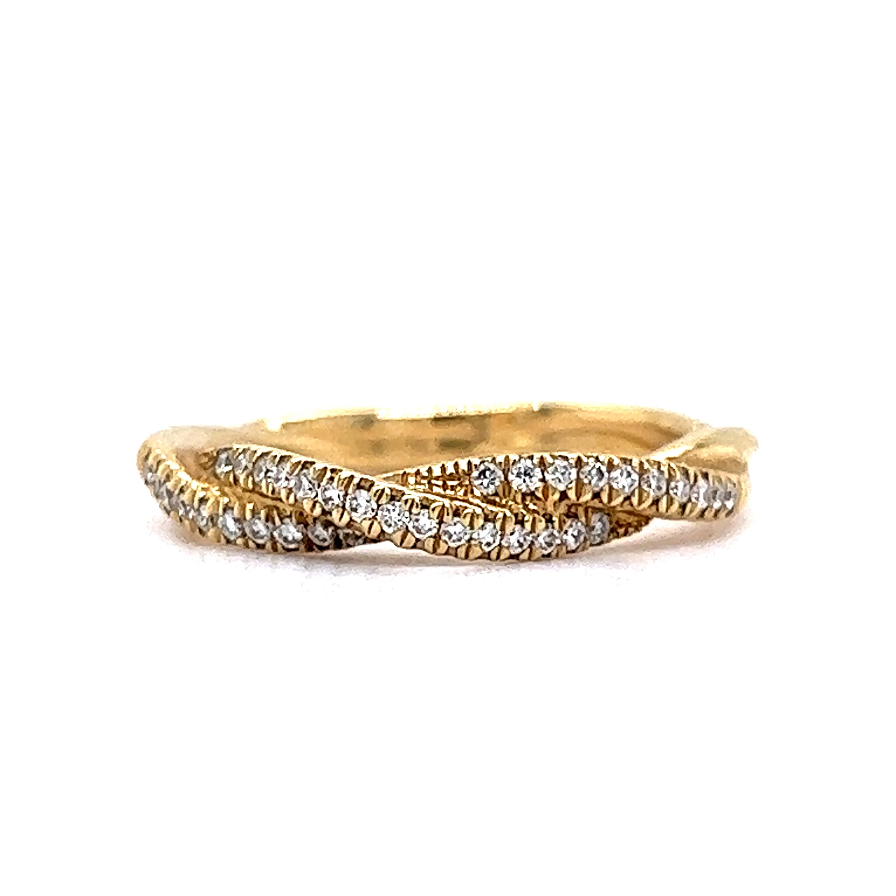 .18 Twisted Diamond Wedding Band in 14k Yellow Gold