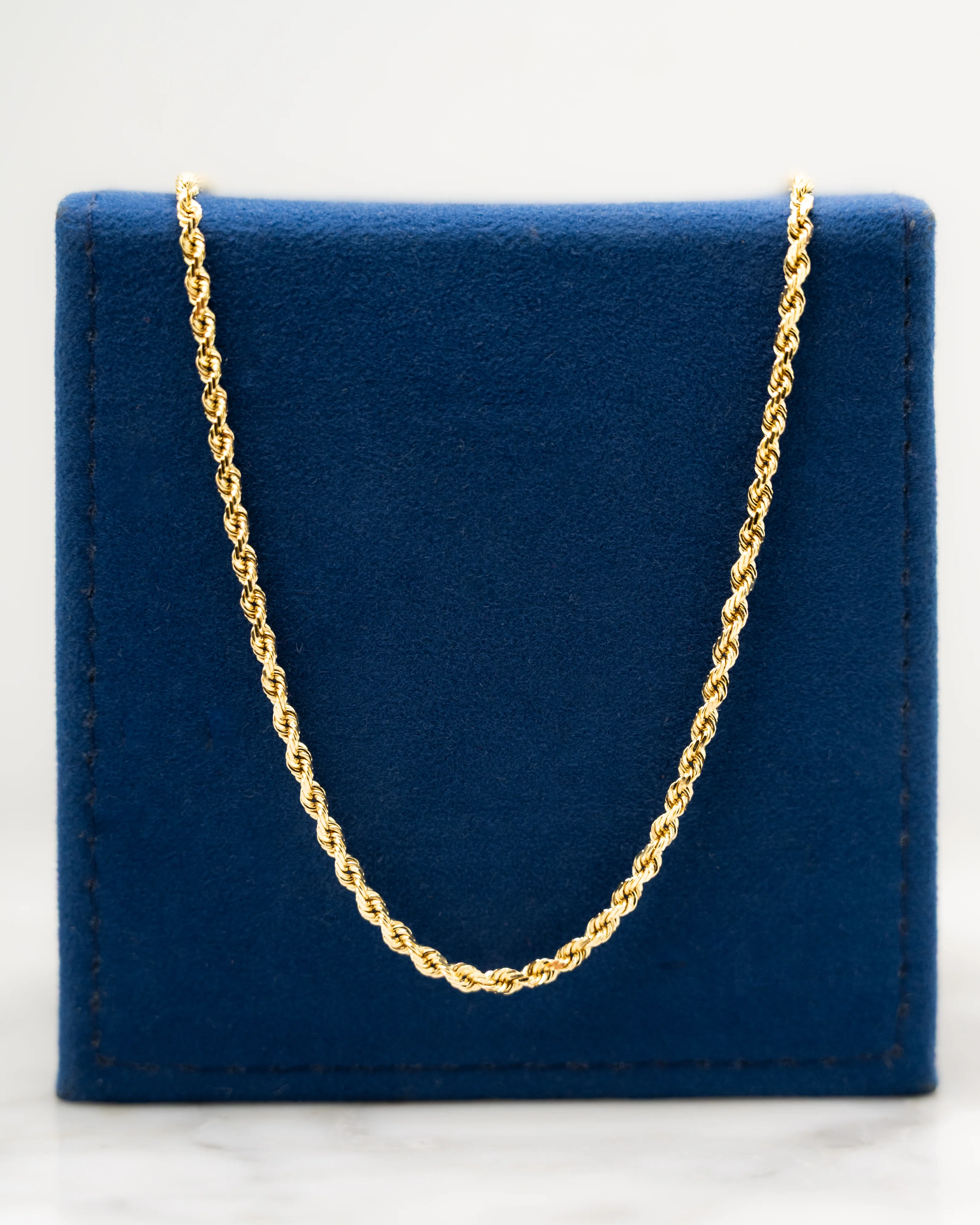 18" Twisted Rope Chain Necklace in 14k Yellow Gold - Image 5
