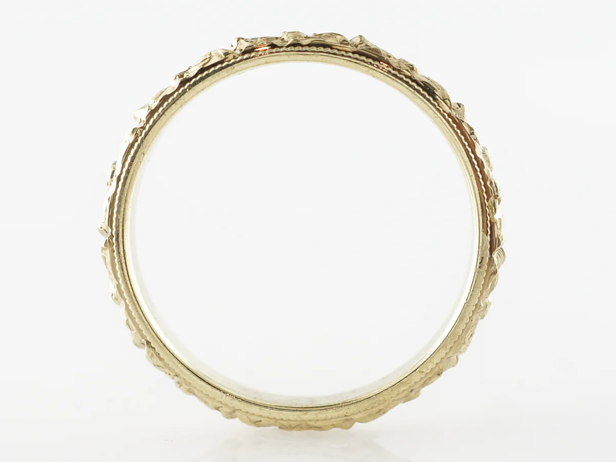 1920's Art Deco Engraved Wedding Band in 18k Yellow Gold - Image 2