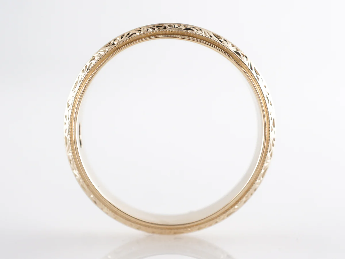 1930's Art Deco Engraved Wedding Band in 14k Yellow Gold - Image 3