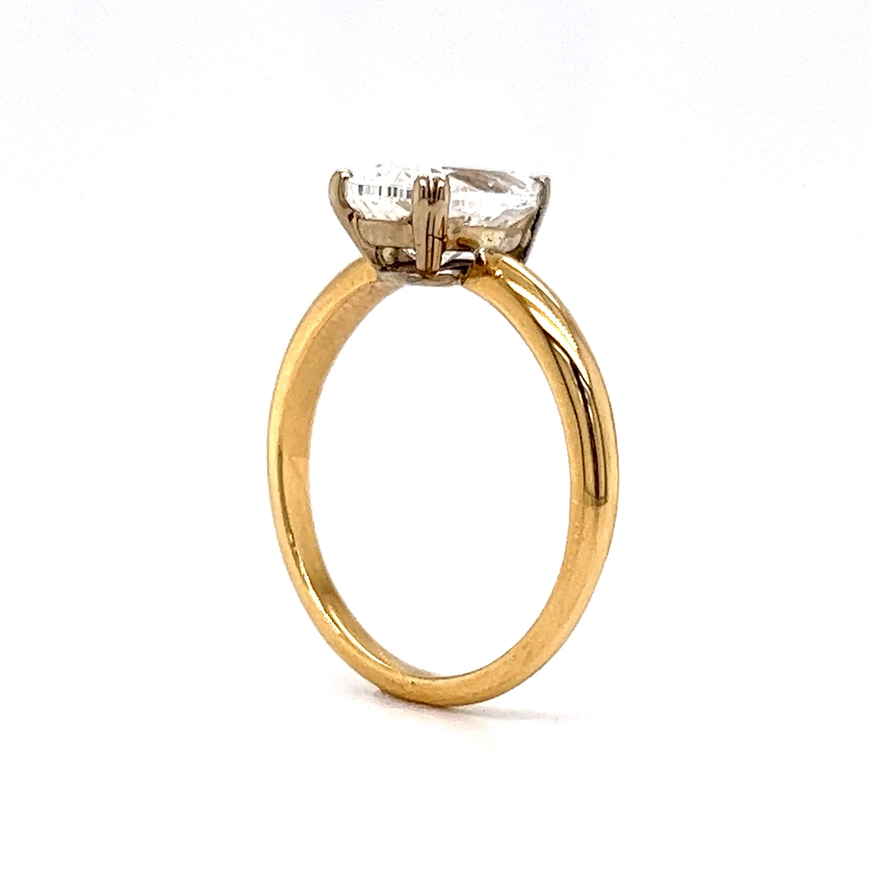 2.00 Pear Cut Diamond Engagement Ring in 18k Yellow Gold - Image 5
