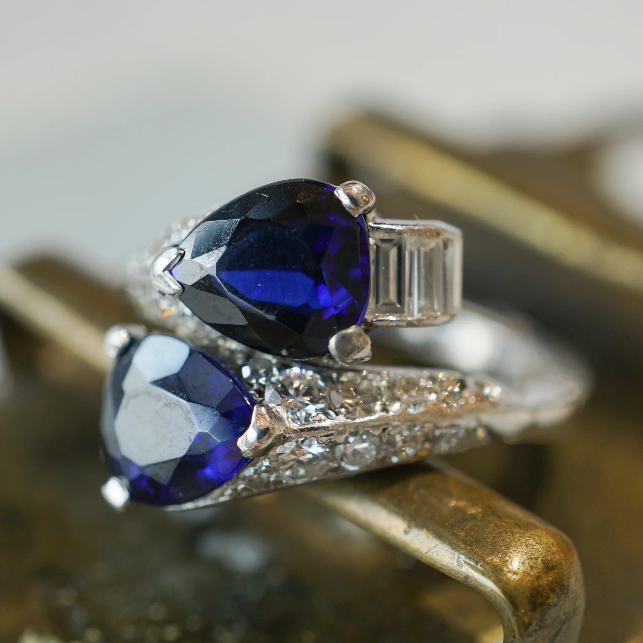 2.00 Pear Cut Sapphire & Diamond Ring in Platinum - Image 8