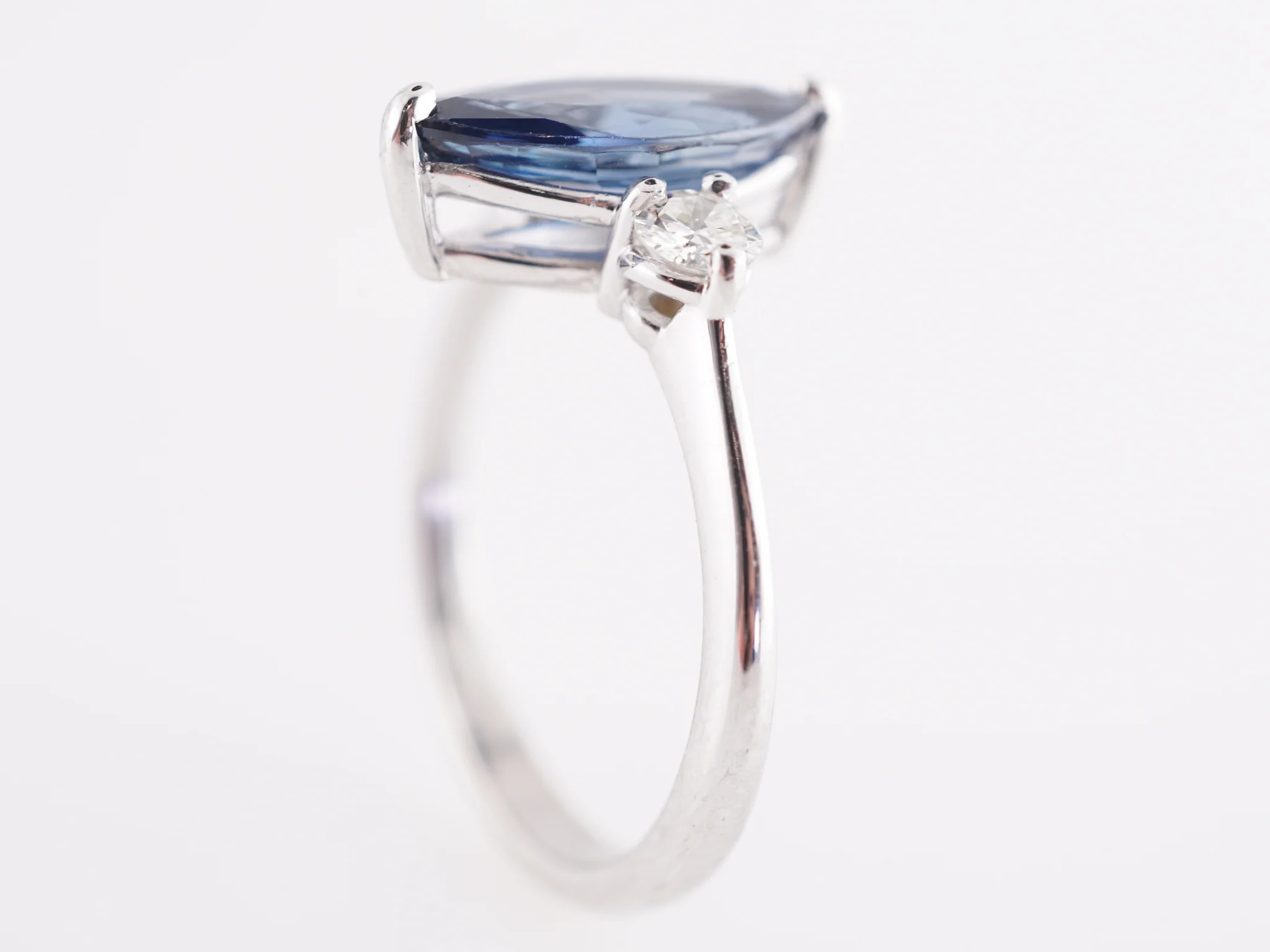 2.18 Marquise Cut Sapphire w/ Diamonds in 14k White Gold - Image 4