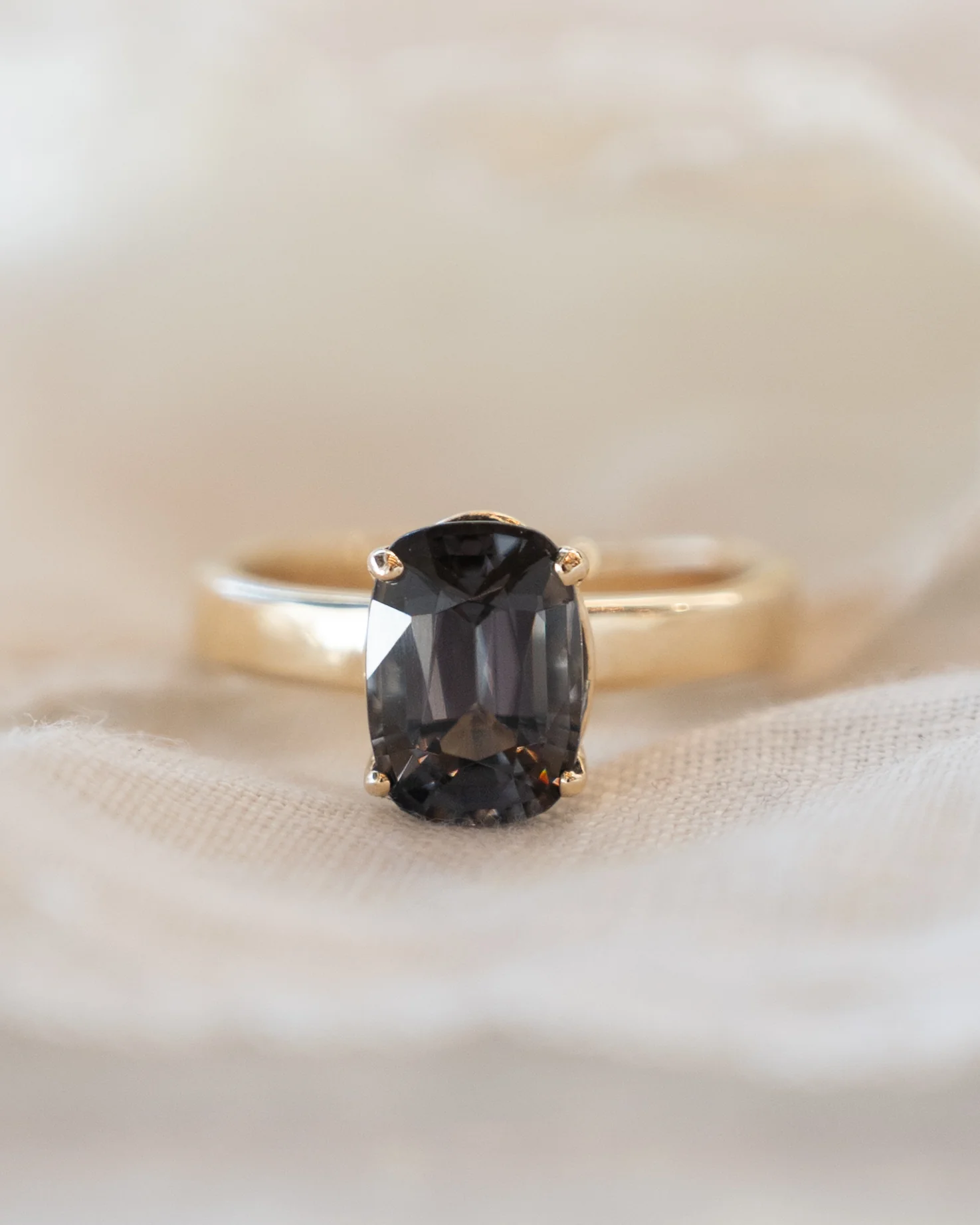 2.35 Cushion Cut Spinel Engagement Ring 14k Yellow Gold - Image 6