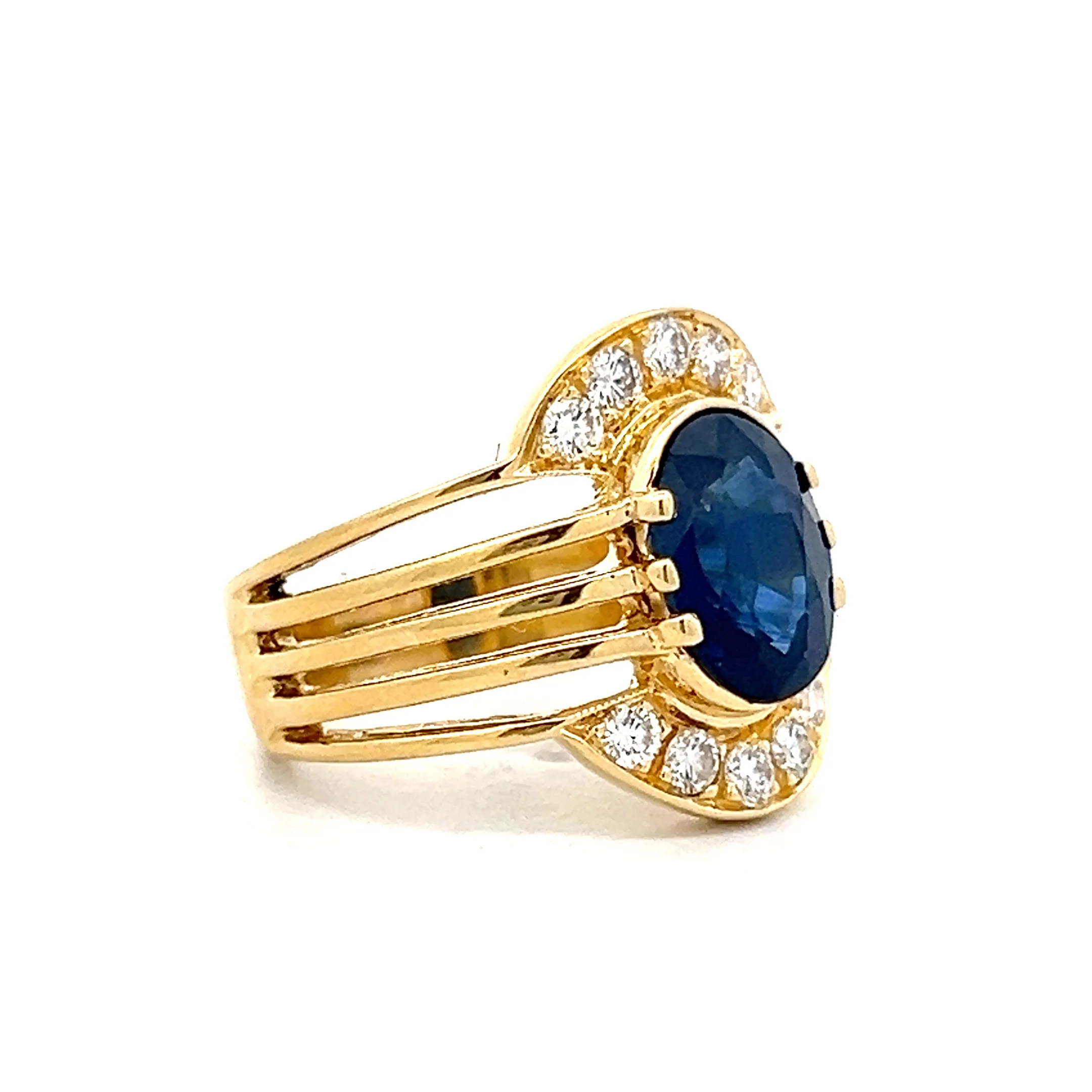 2.35 Oval Sapphire Cocktail Ring in 18k Yellow Gold - Image 3