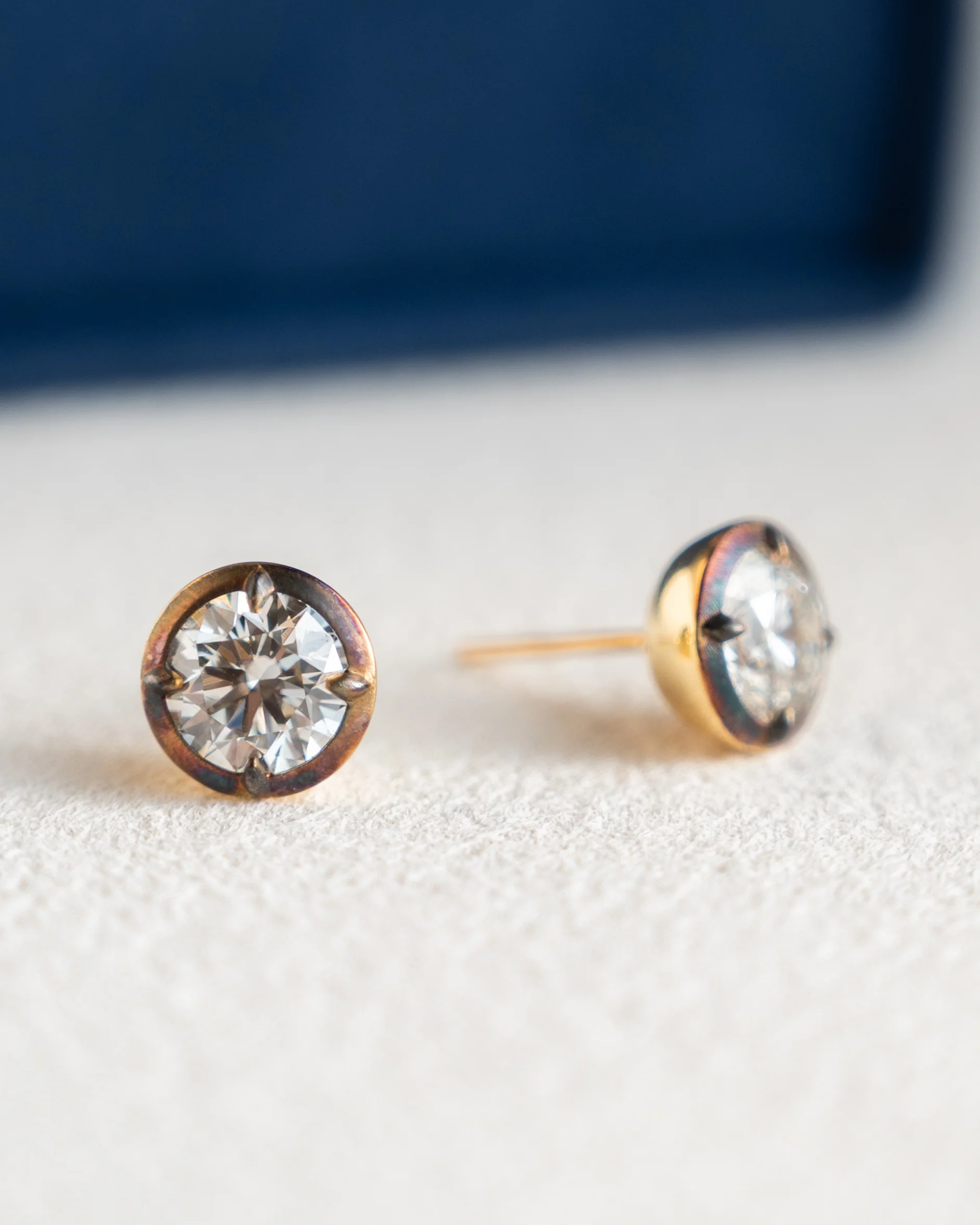 2.42 GIA Round Brilliant Diamond Stud Earrings 18k - Image 4