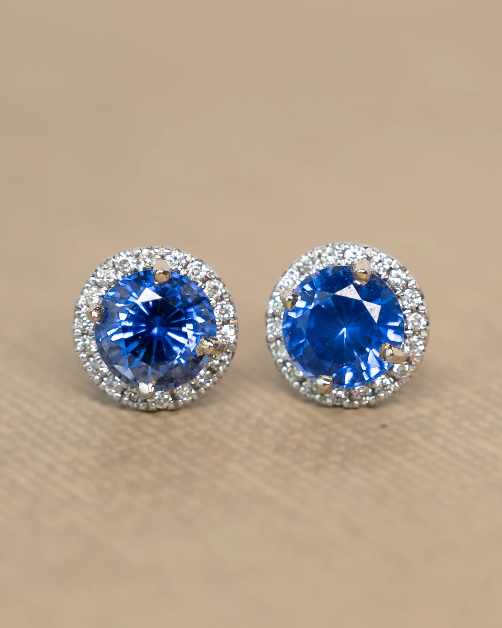2.88 Blue Sapphire & Diamond Stud Earrings in 14k - Image 4