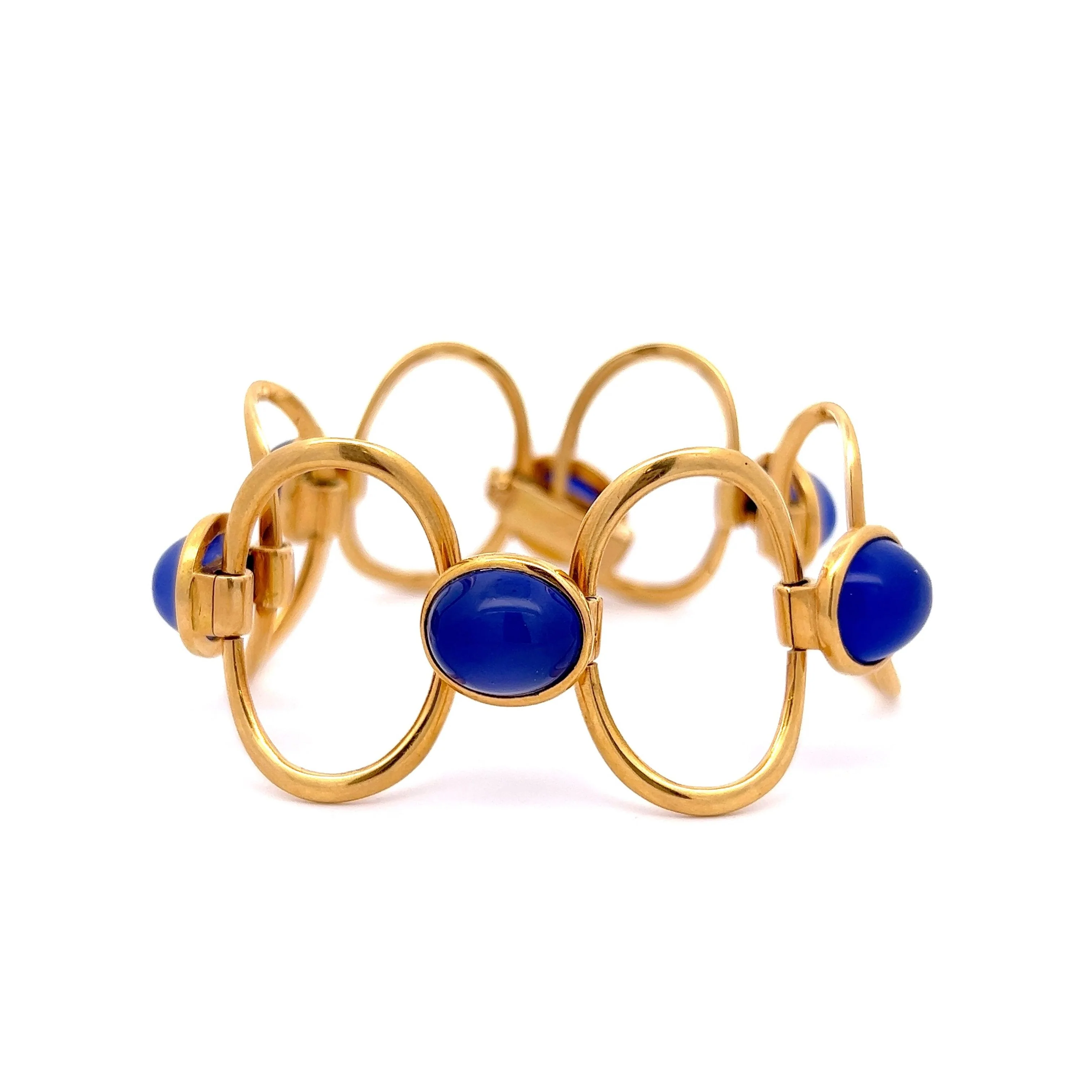 21.54 Vintage Cabochon Cut Chalcedony Bracelet in 18k Yellow Gold