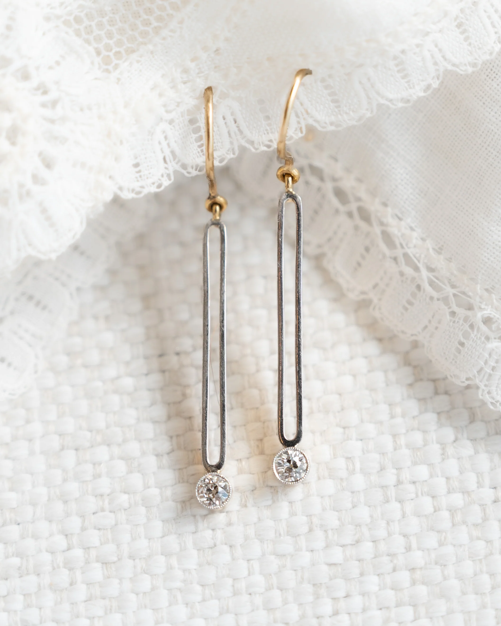 .22 Antique Art Deco Diamond Drop Earrings in 18k/Platinum - Image 4