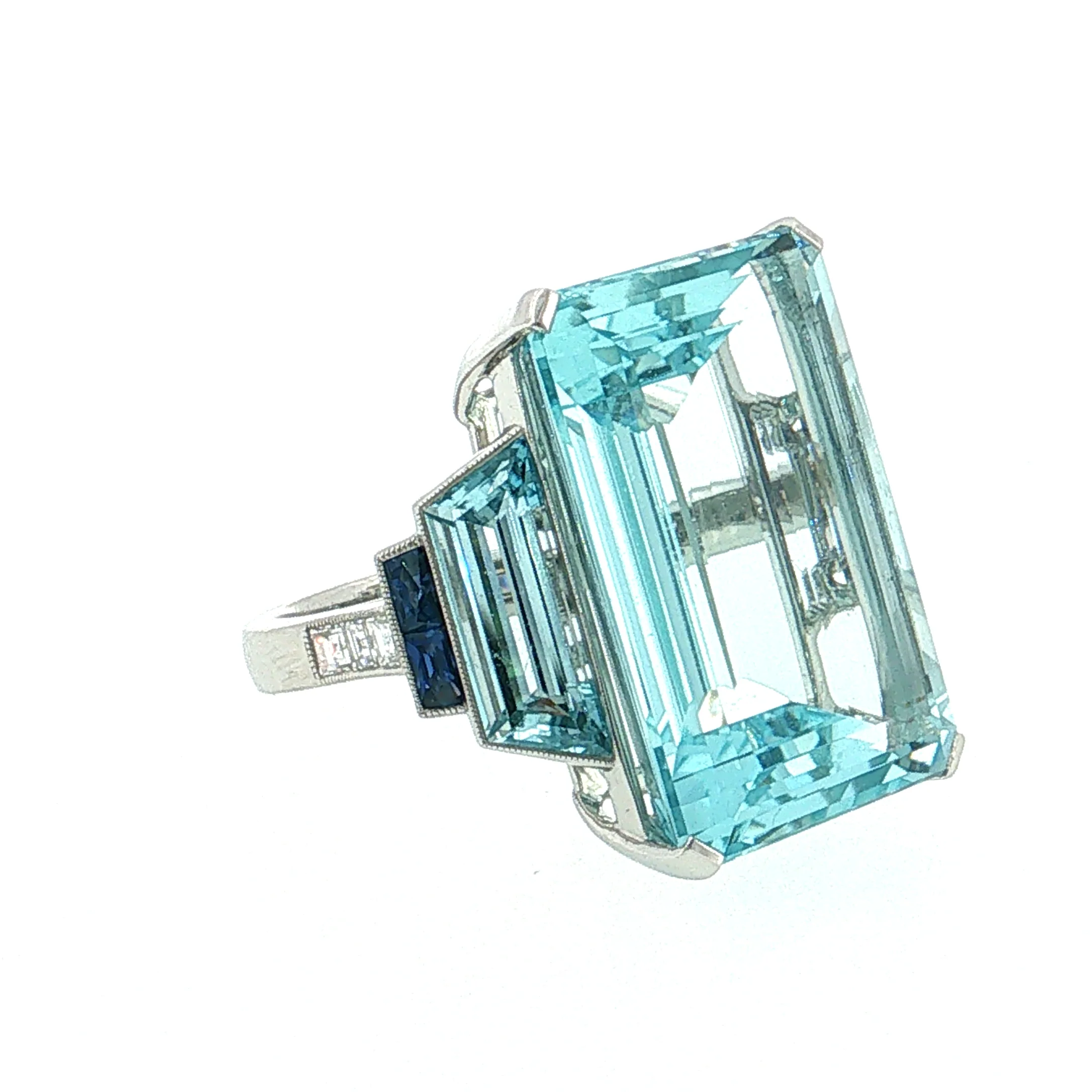 24.12 Aquamarine Cocktail Ring Platinum - Image 3