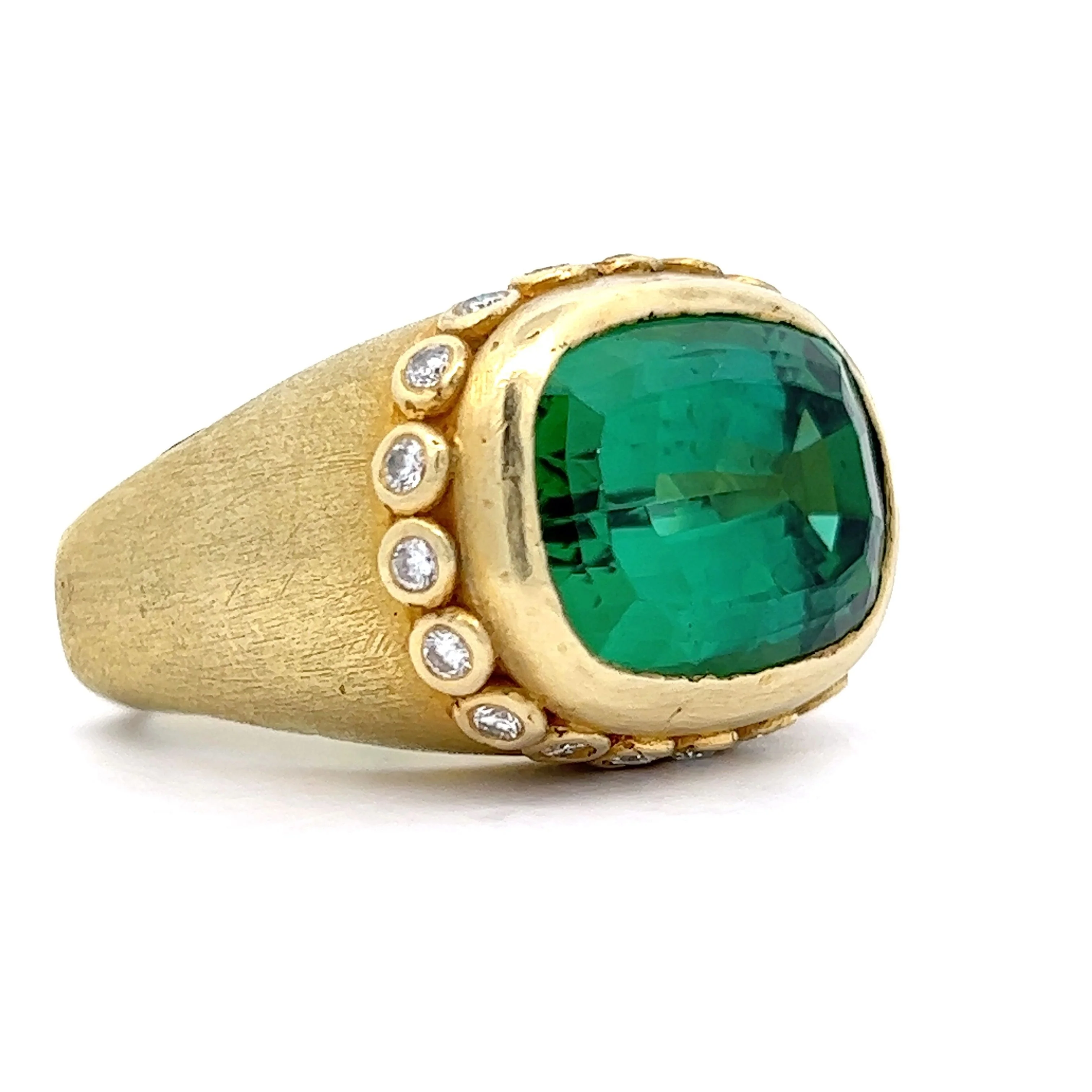 25.38 Bezel Set Tourmaline Cocktail Ring in 18k Yellow Gold - Image 3