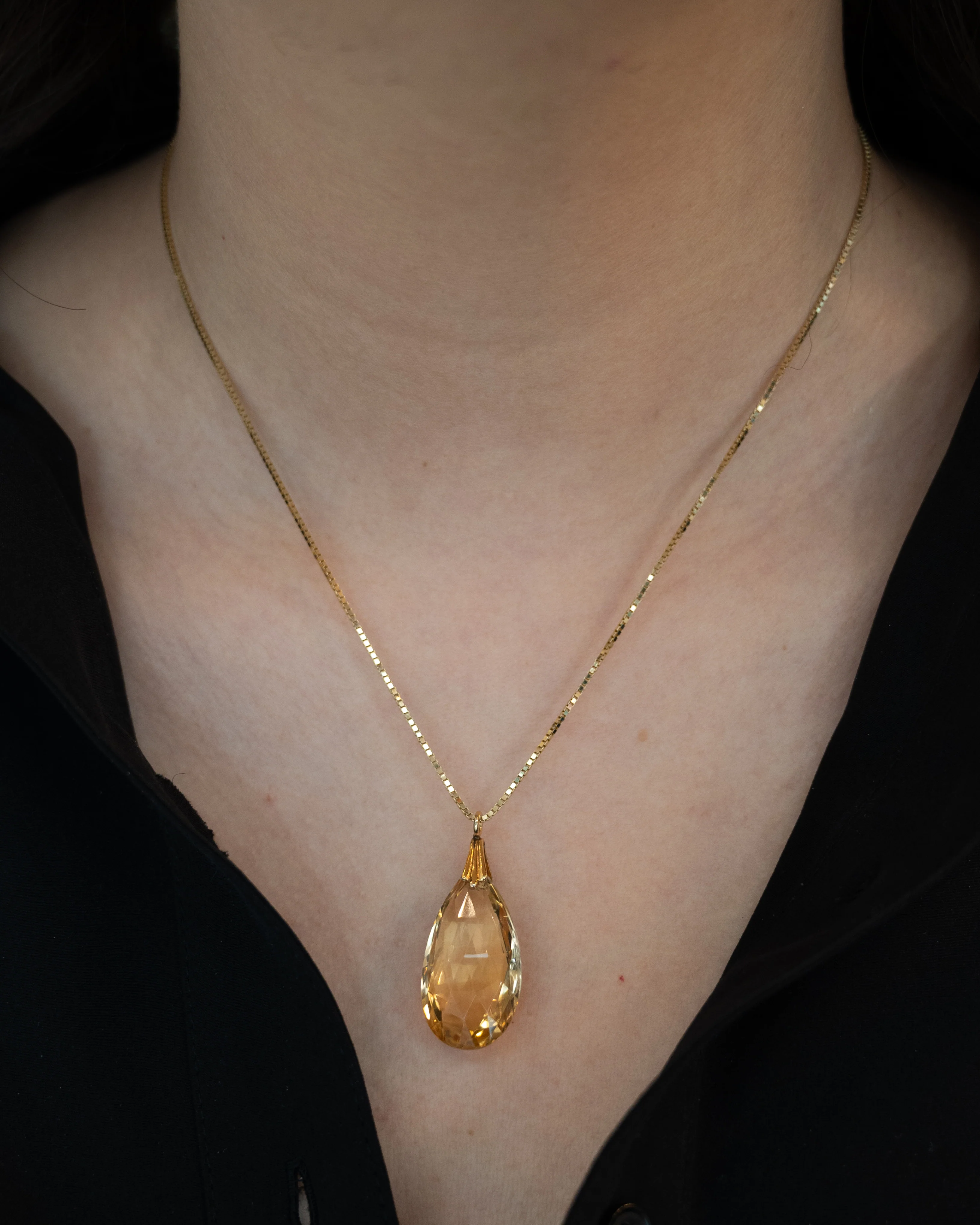 27.55 Pear Citrine Pendant Necklace 14k Yellow Gold - Image 6