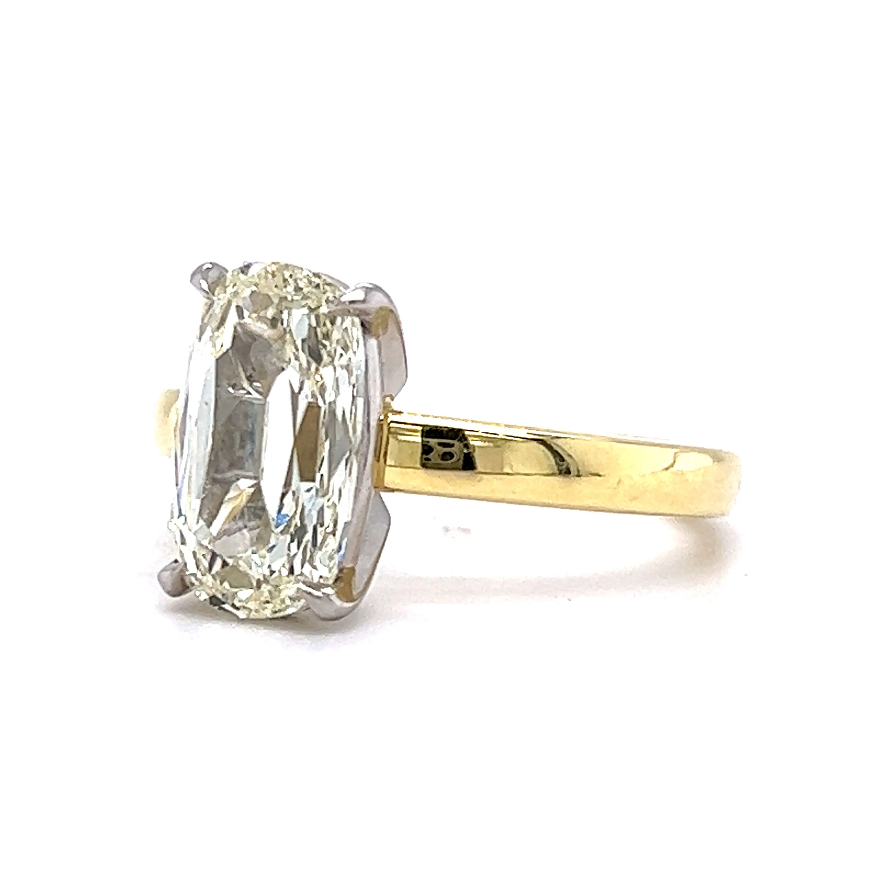 3.01 Cushion Cut Diamond Engagement Ring in 18k Yellow Gold - Image 2