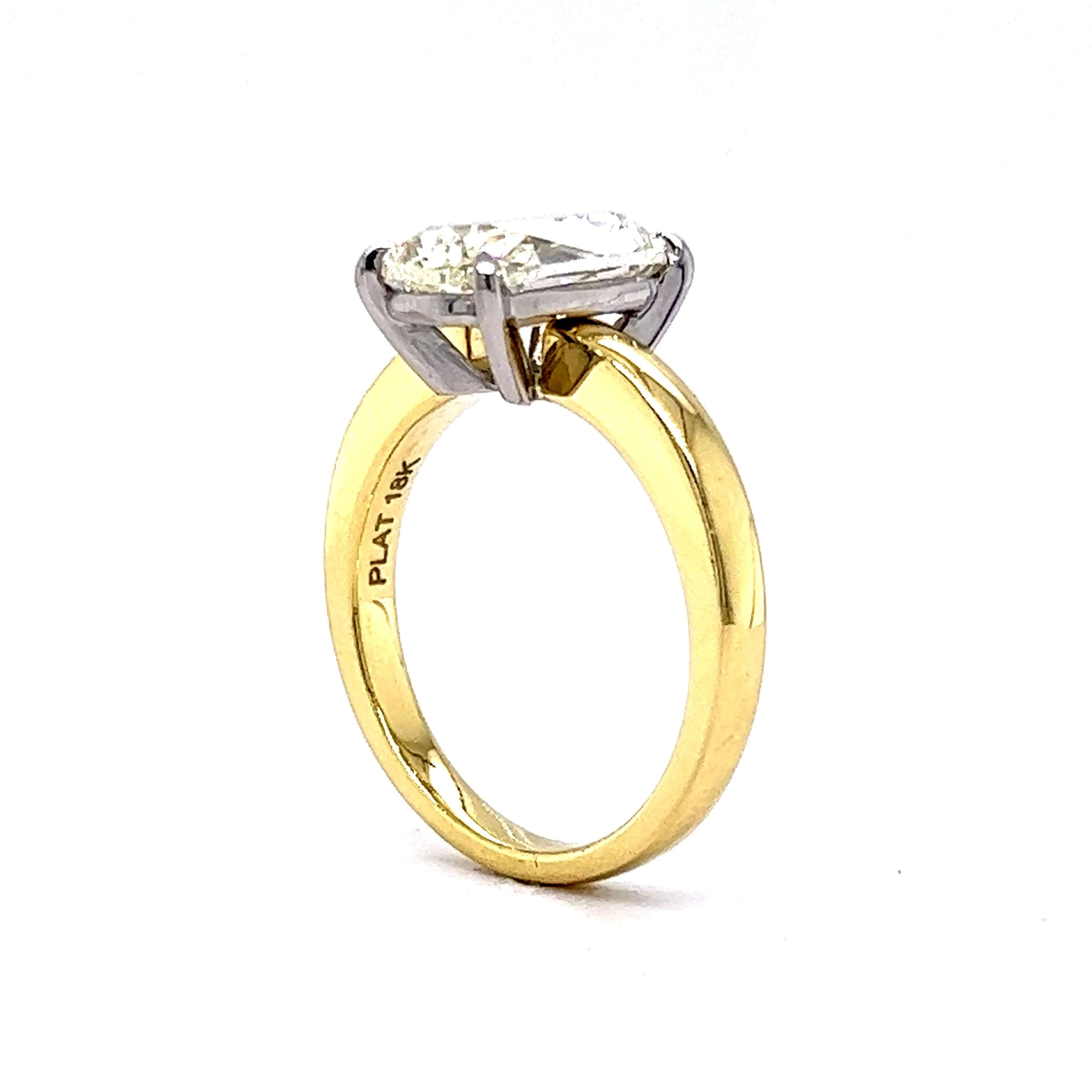 3.01 Cushion Cut Diamond Engagement Ring in 18k Yellow Gold - Image 5