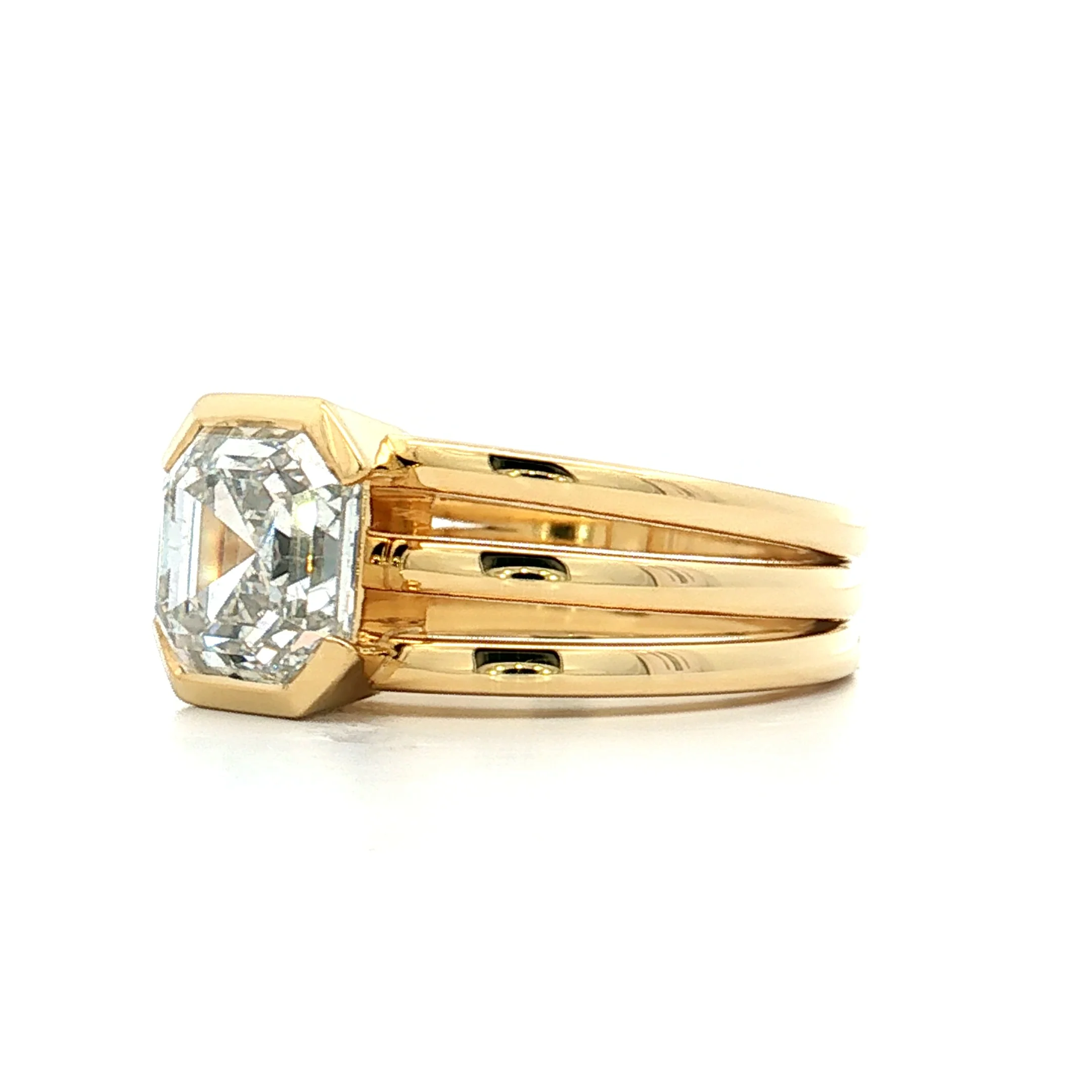 3.03 GIA Asscher Diamond Engagement Ring 18k - Image 2