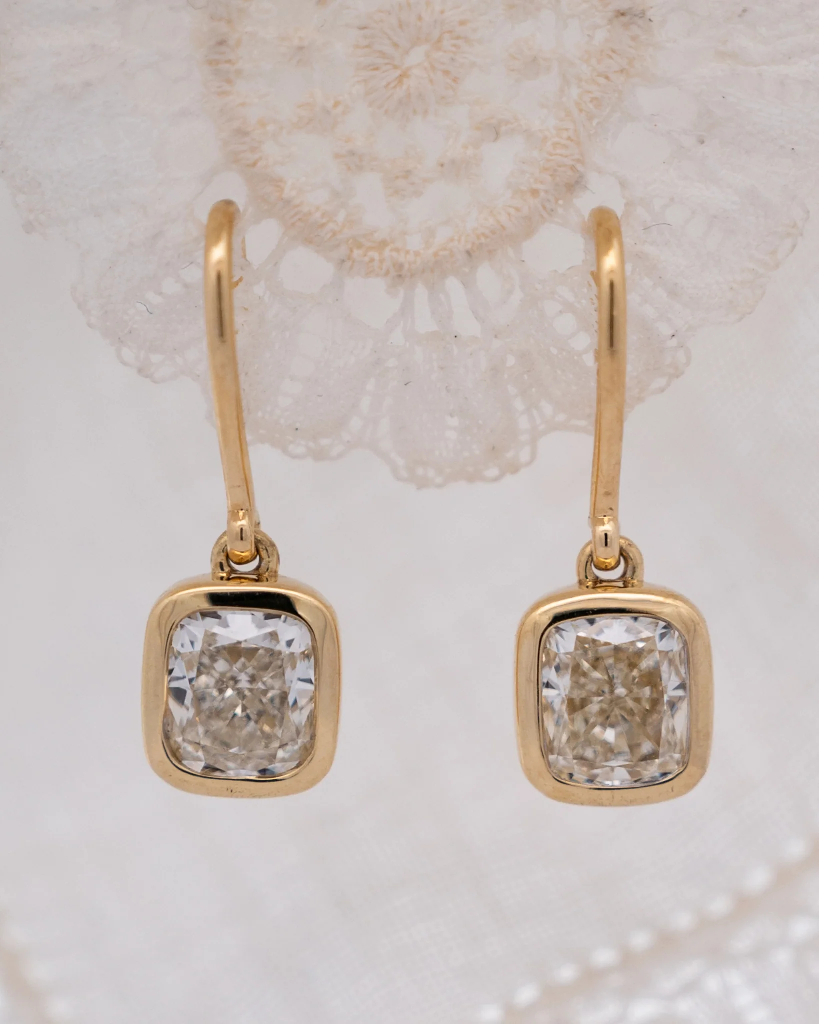 3.52 Cushion Diamond Drop Earrings 18k Yellow Gold - Image 4
