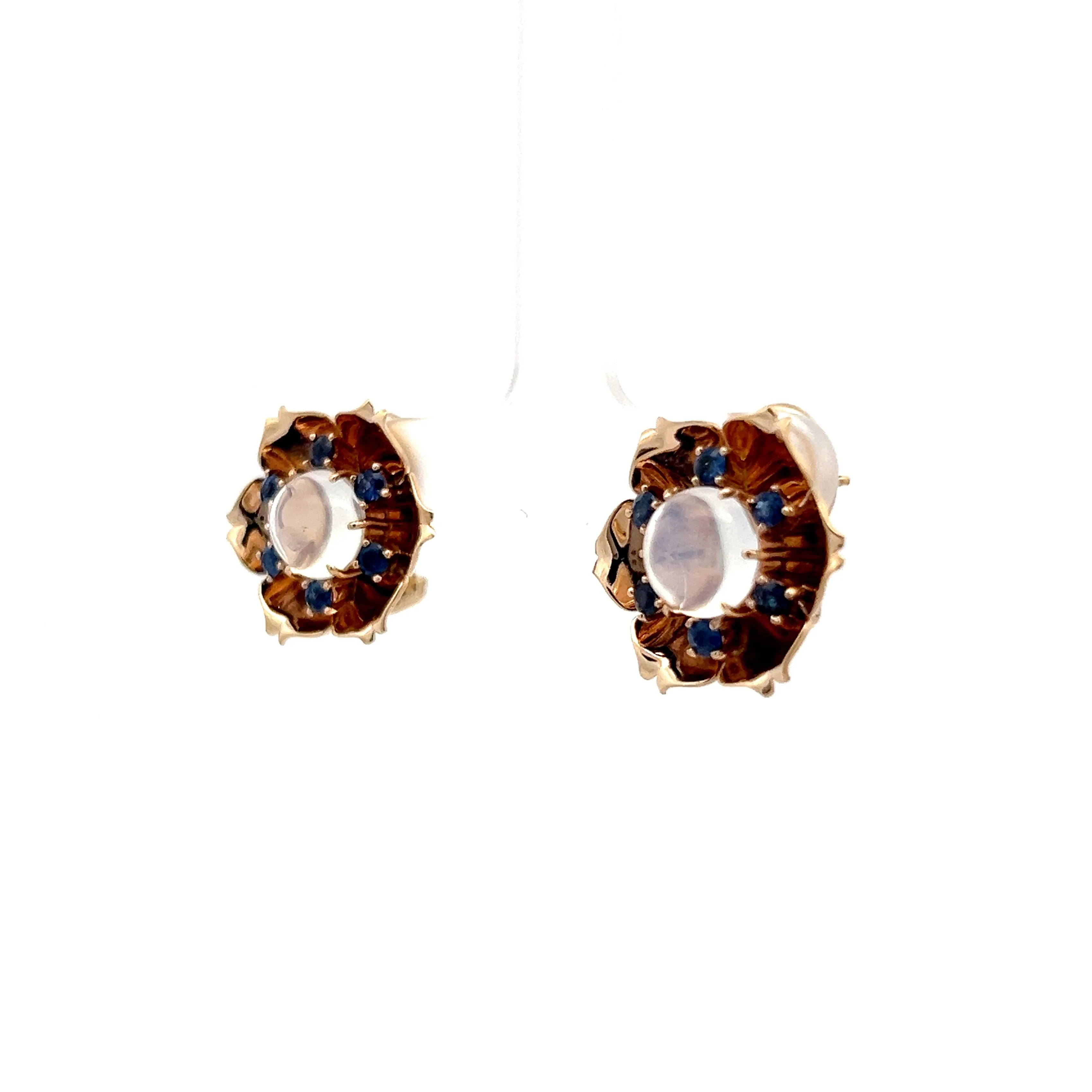 3.92 Retro Cabochon Moonstone Flower Earrings in 18k - Image 2