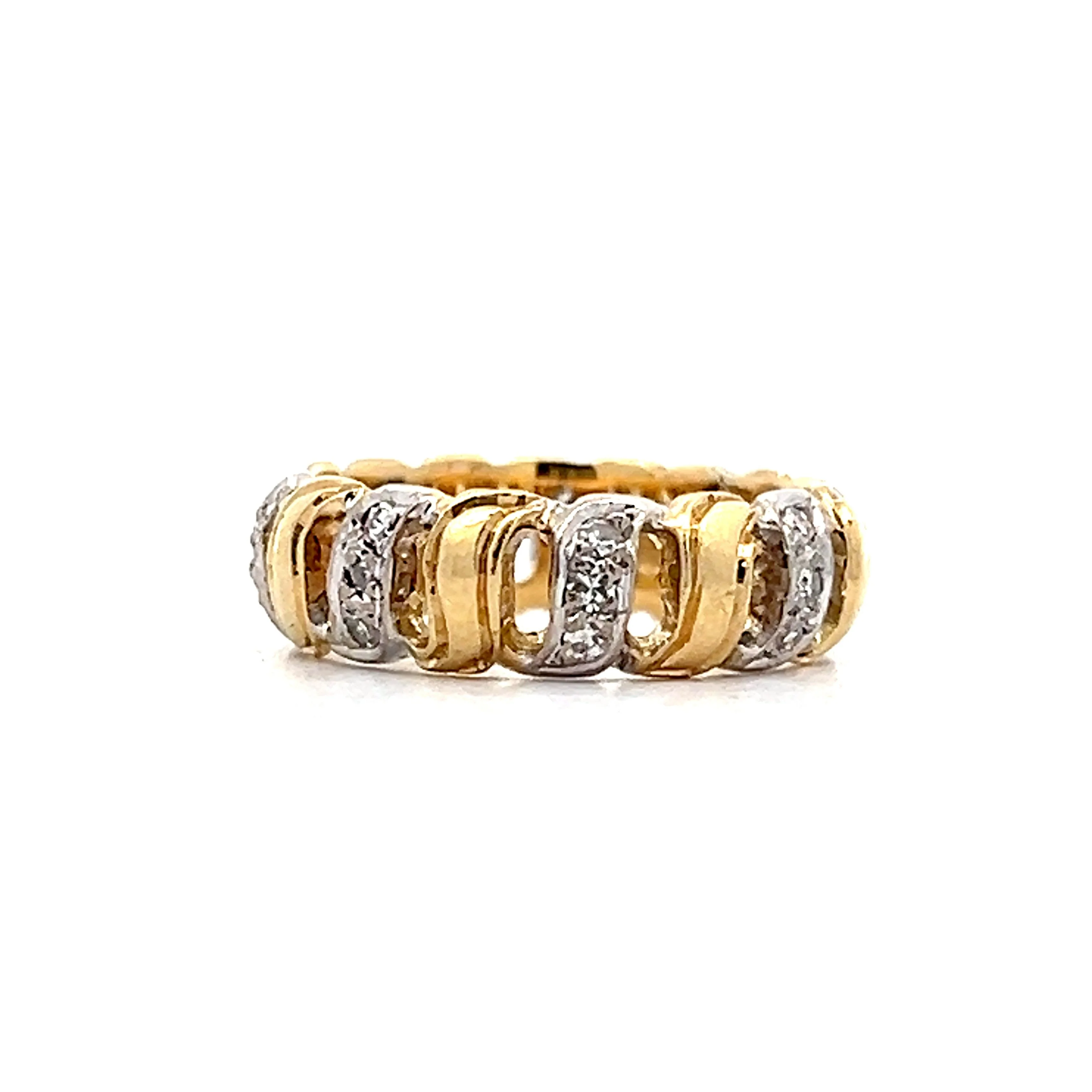 .36 Vintage Retro Diamond Stacking Ring in 14k - Image 3
