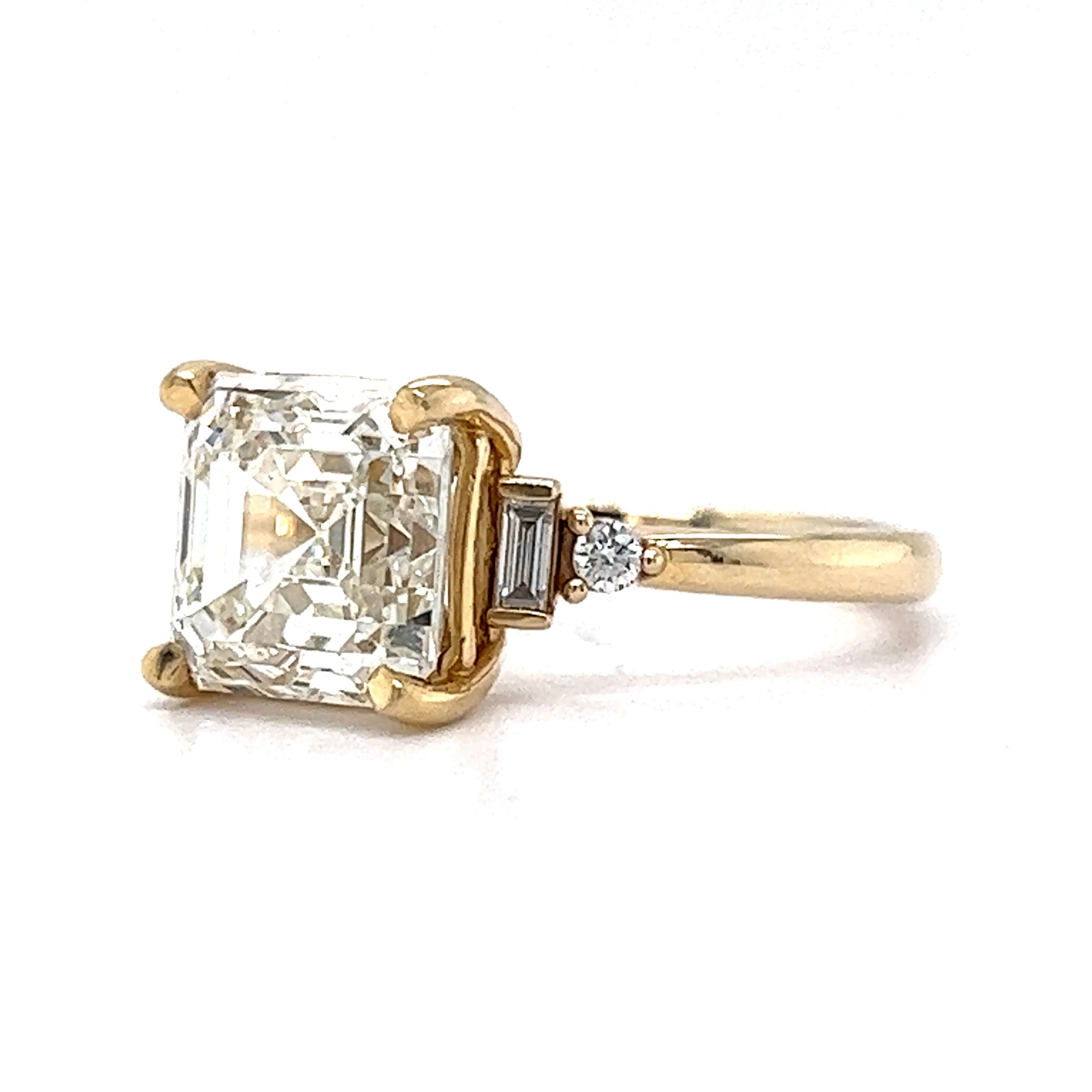 4.01 GIA Asscher Cut Diamond Engagement Ring in 14k Yellow Gold - Image 2
