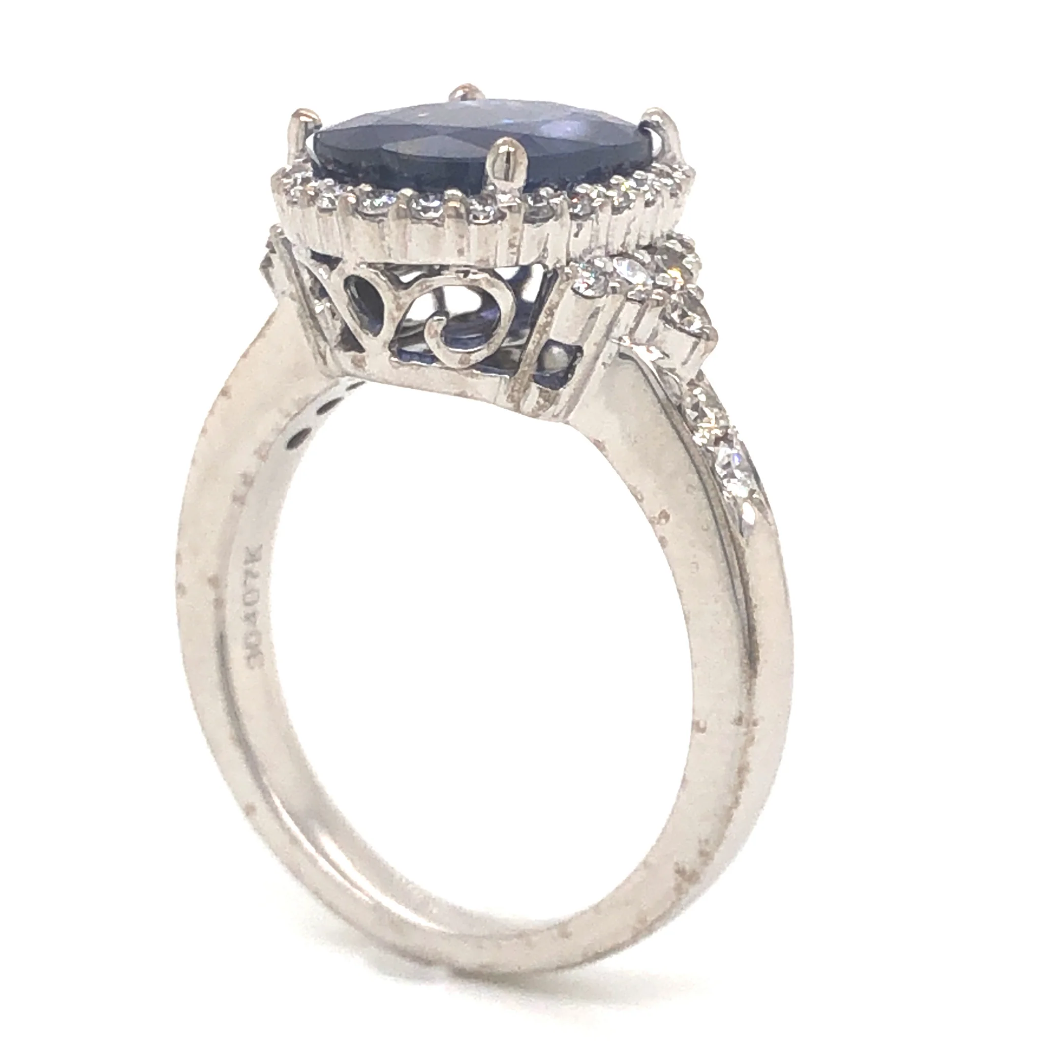 4.15 Oval Sapphire & Diamond Engagement Ring in 18k - Image 5
